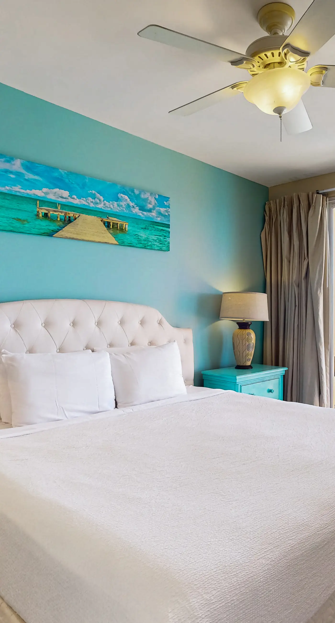 Lovely beachfront resort condo with waterpark, pools, hot tub & beach access