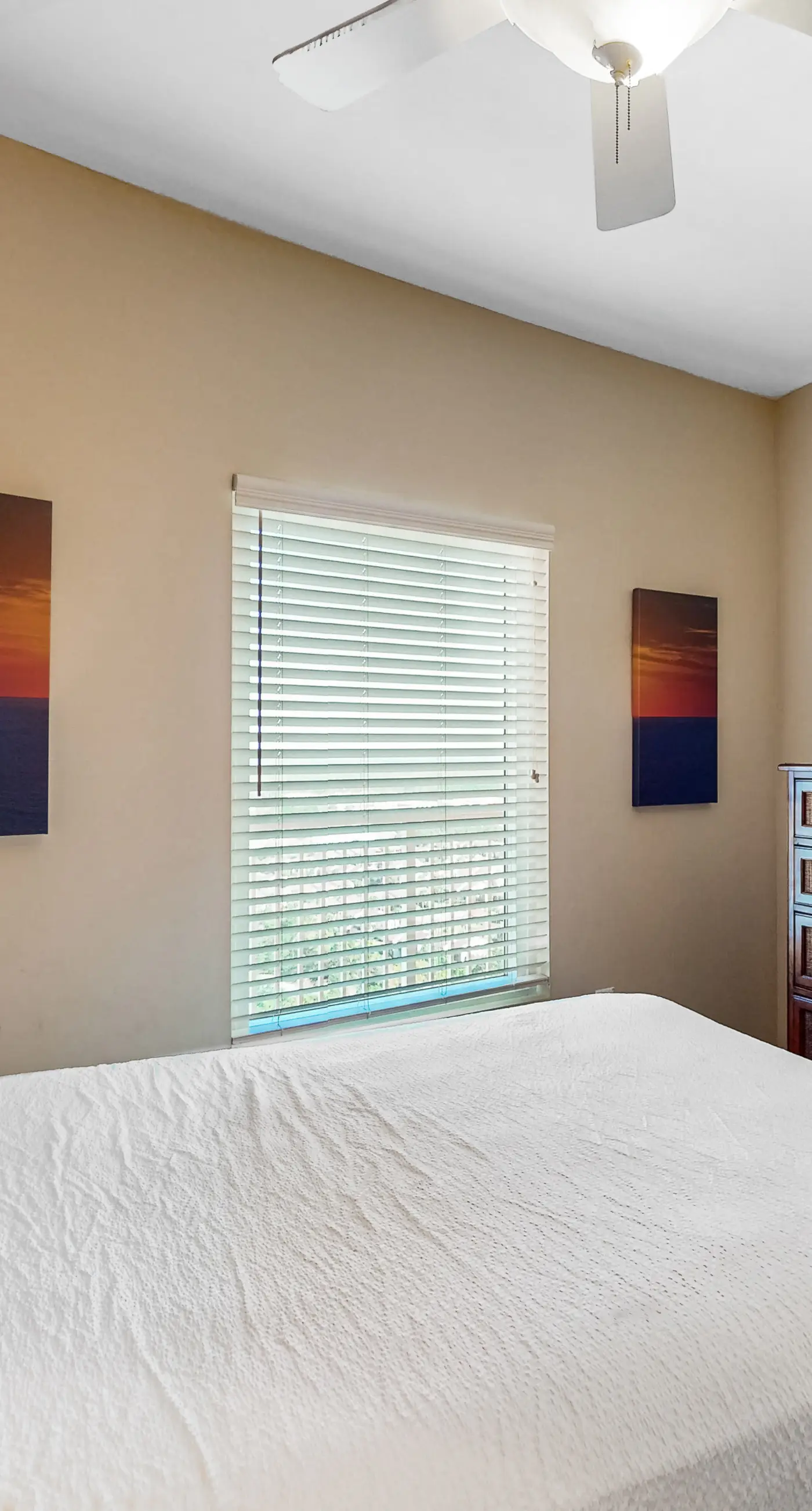 Lovely beachfront resort condo with waterpark, pools, hot tub & beach access