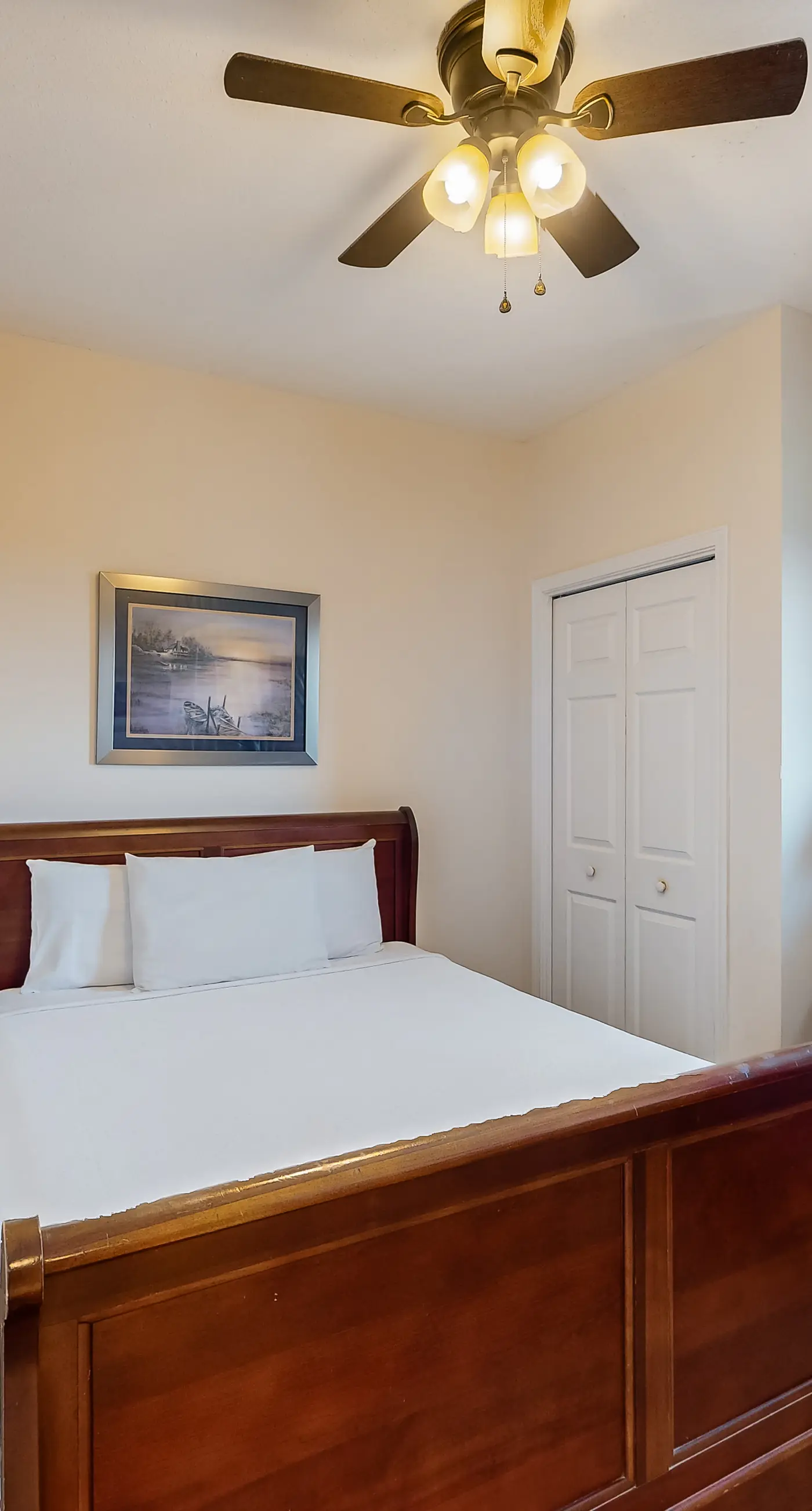 Waterfront condo with grills, pool & fitness center - walk to the beach