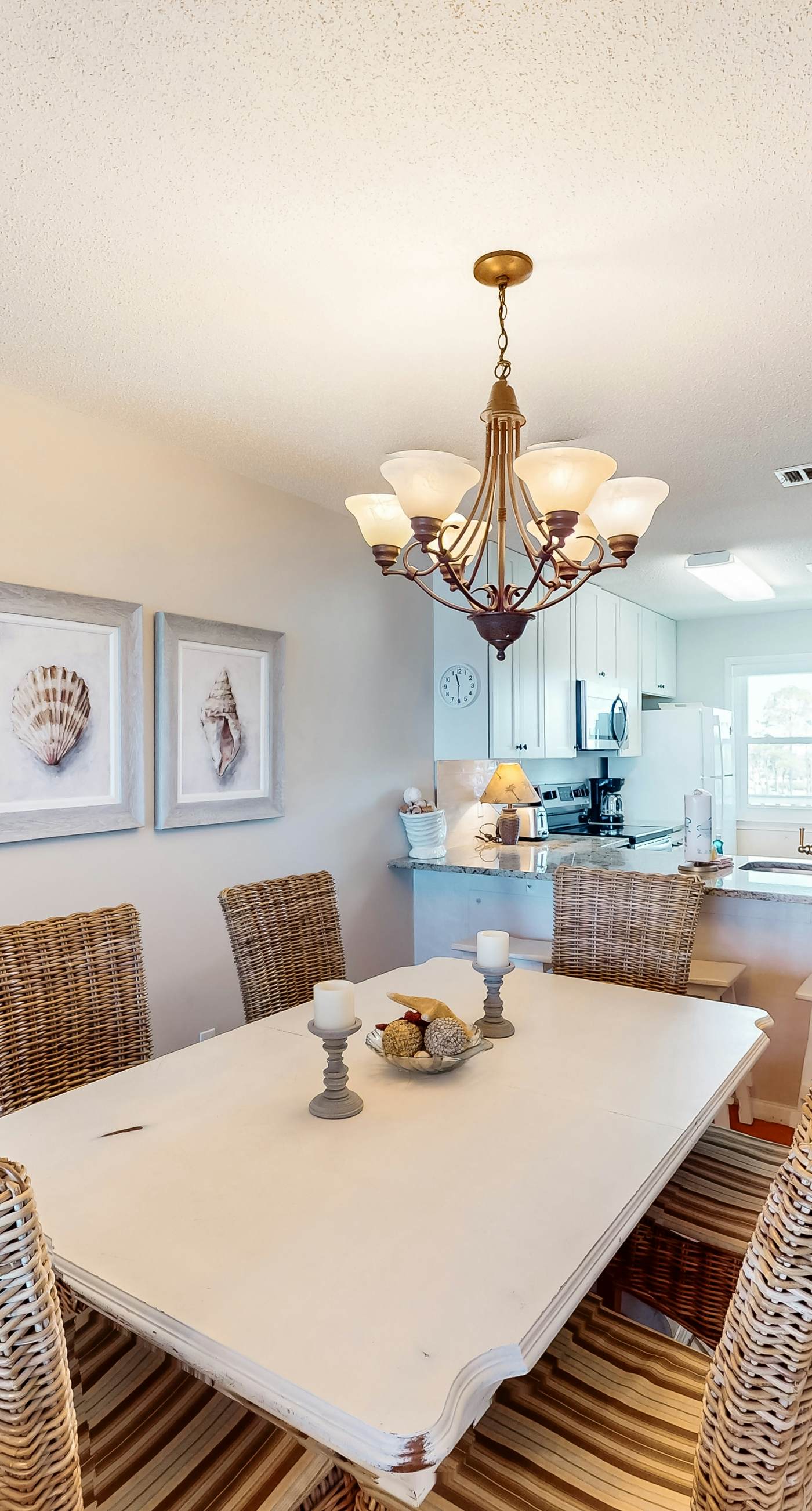 Gulf-facing getaway on the beach w/ balcony view & shared pool