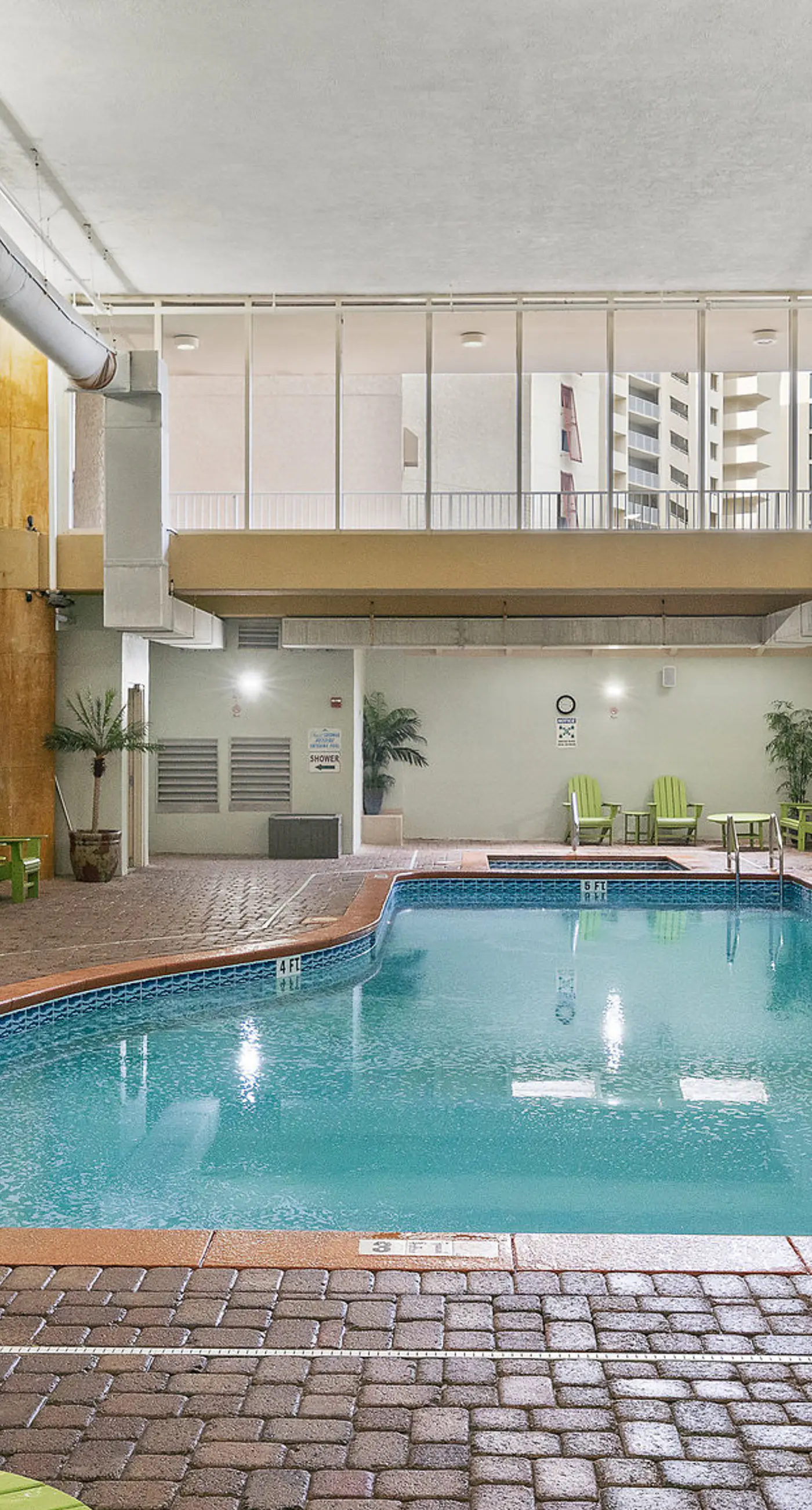 Tasteful oceanfront condo with beach, pool, hot tub, & washer/dryer