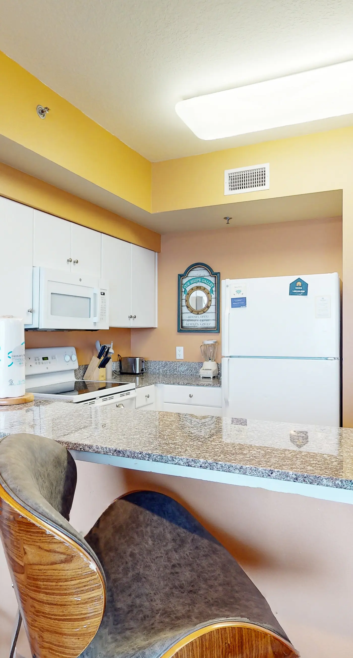 Tasteful oceanfront condo with beach, pool, hot tub, & washer/dryer
