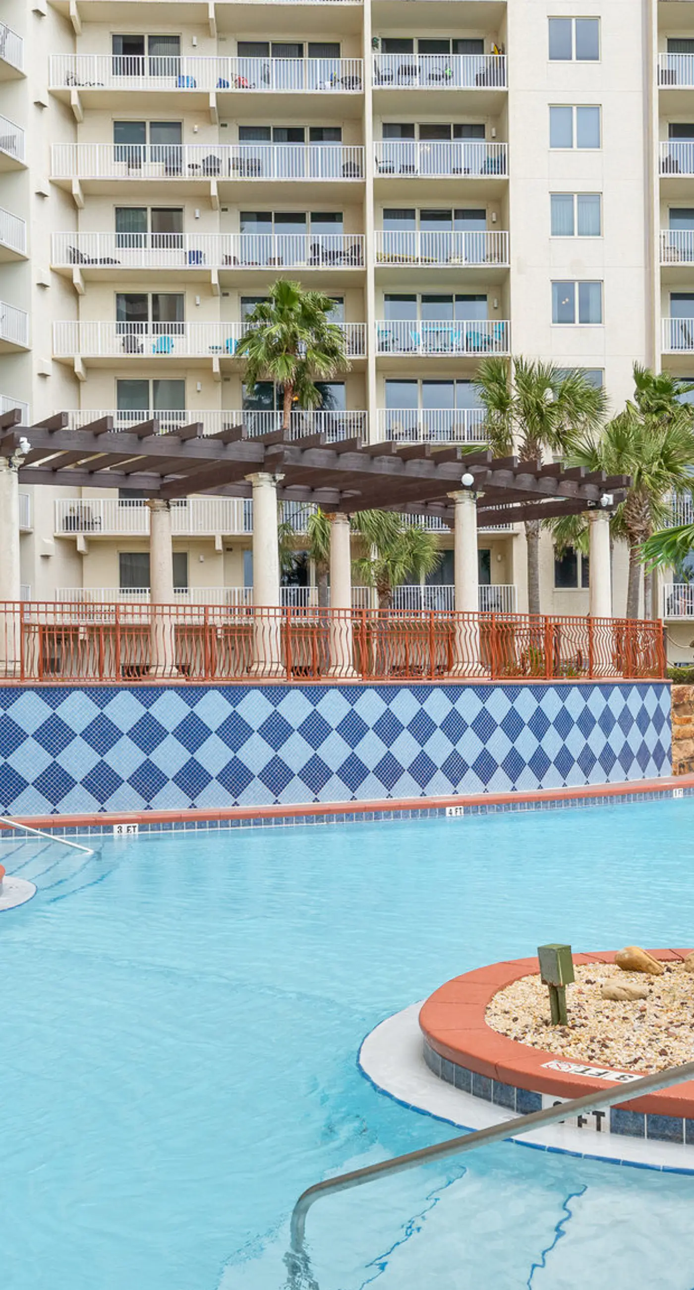 Tasteful oceanfront condo with beach, pool, hot tub, & washer/dryer