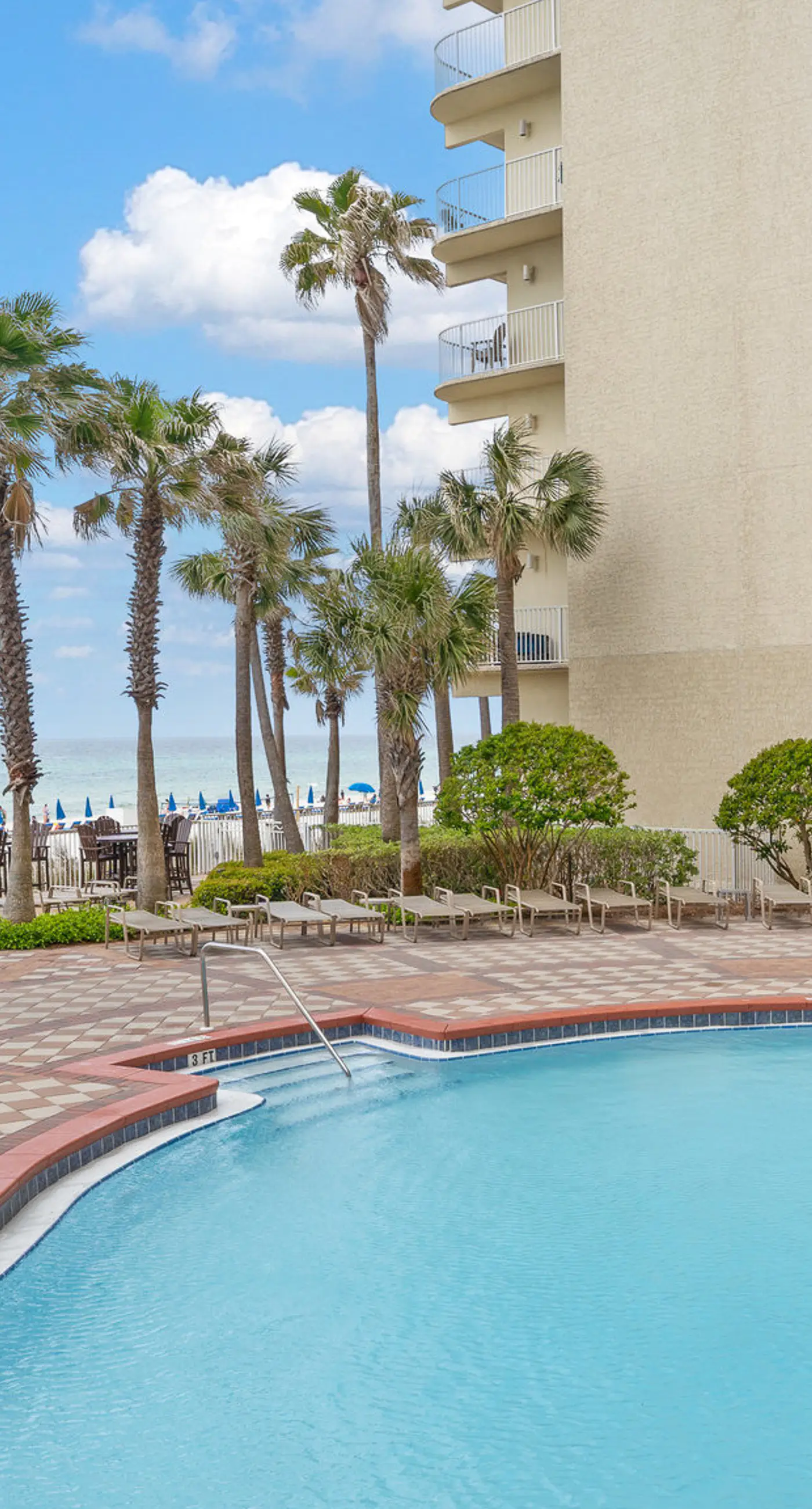 Tasteful oceanfront condo with beach, pool, hot tub, & washer/dryer