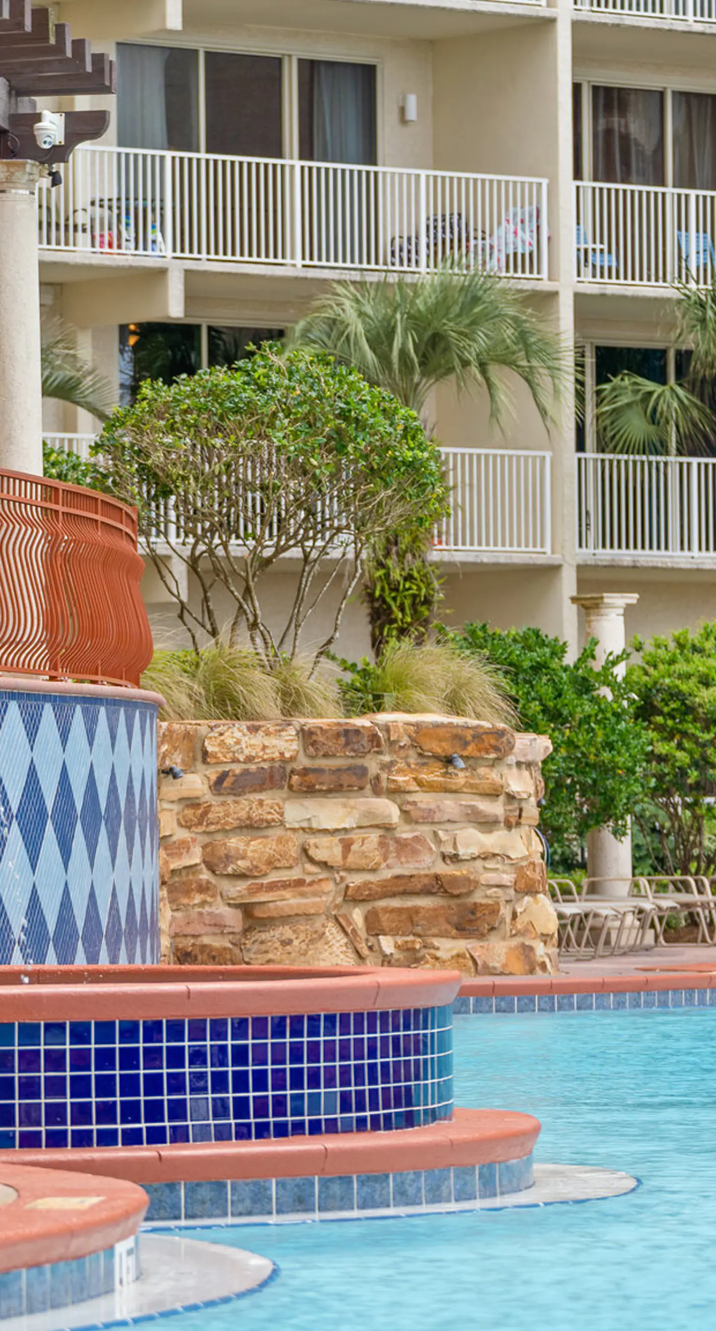 Tasteful oceanfront condo with beach, pool, hot tub, & washer/dryer