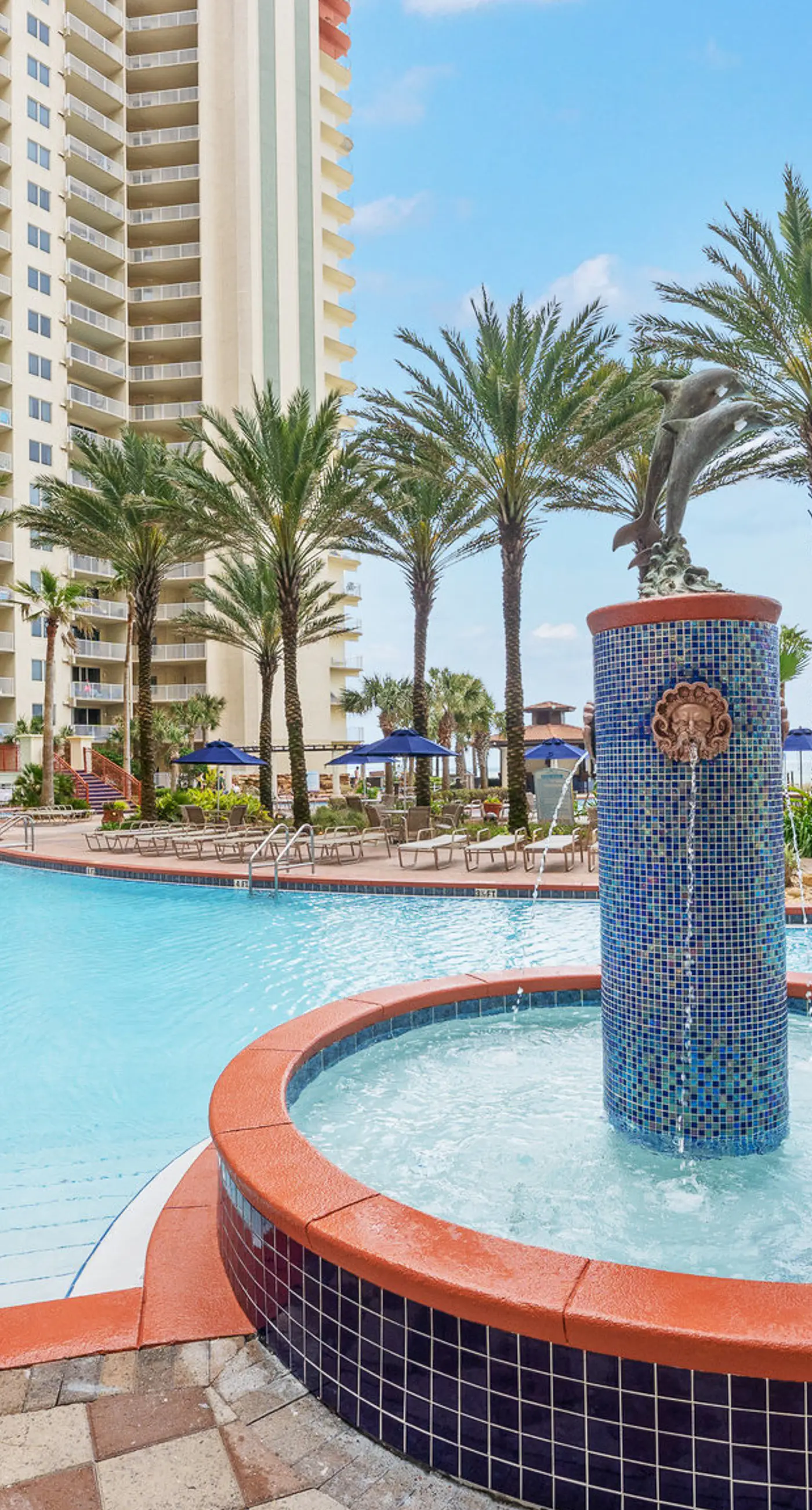 Tasteful oceanfront condo with beach, pool, hot tub, & washer/dryer
