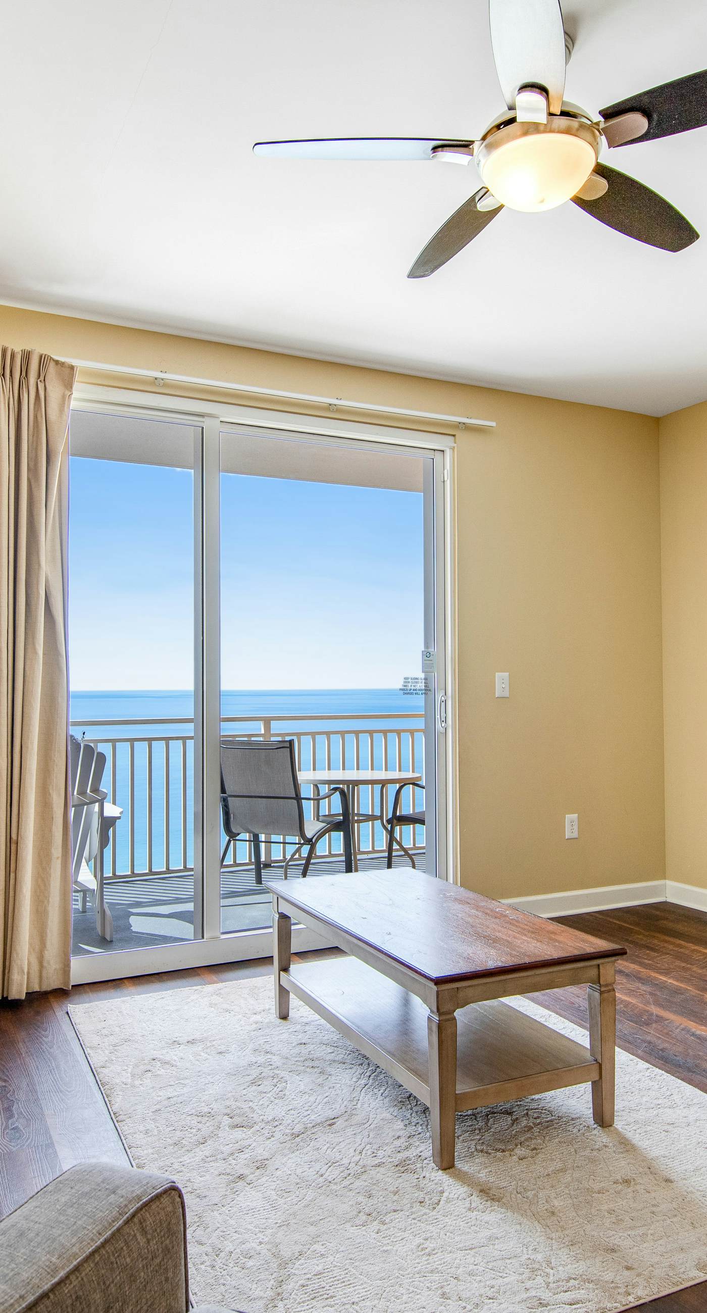 Stylish Gulf-front condo steps from the beach with resort pool, hot tub & gym