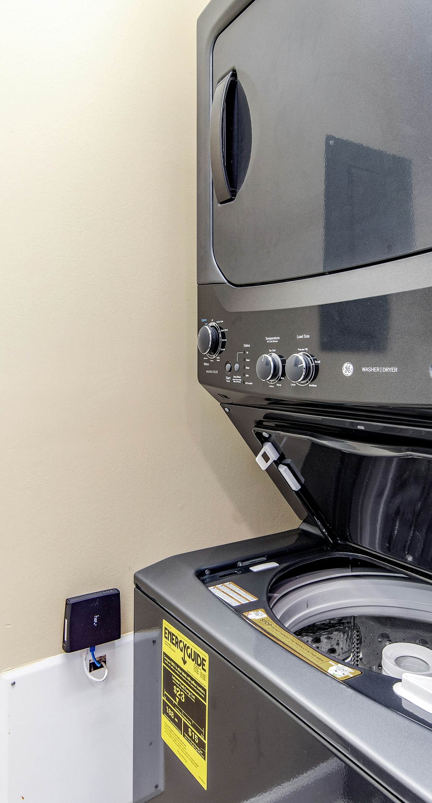 Stylish Gulf-front condo steps from the beach with resort pool, hot tub & gym