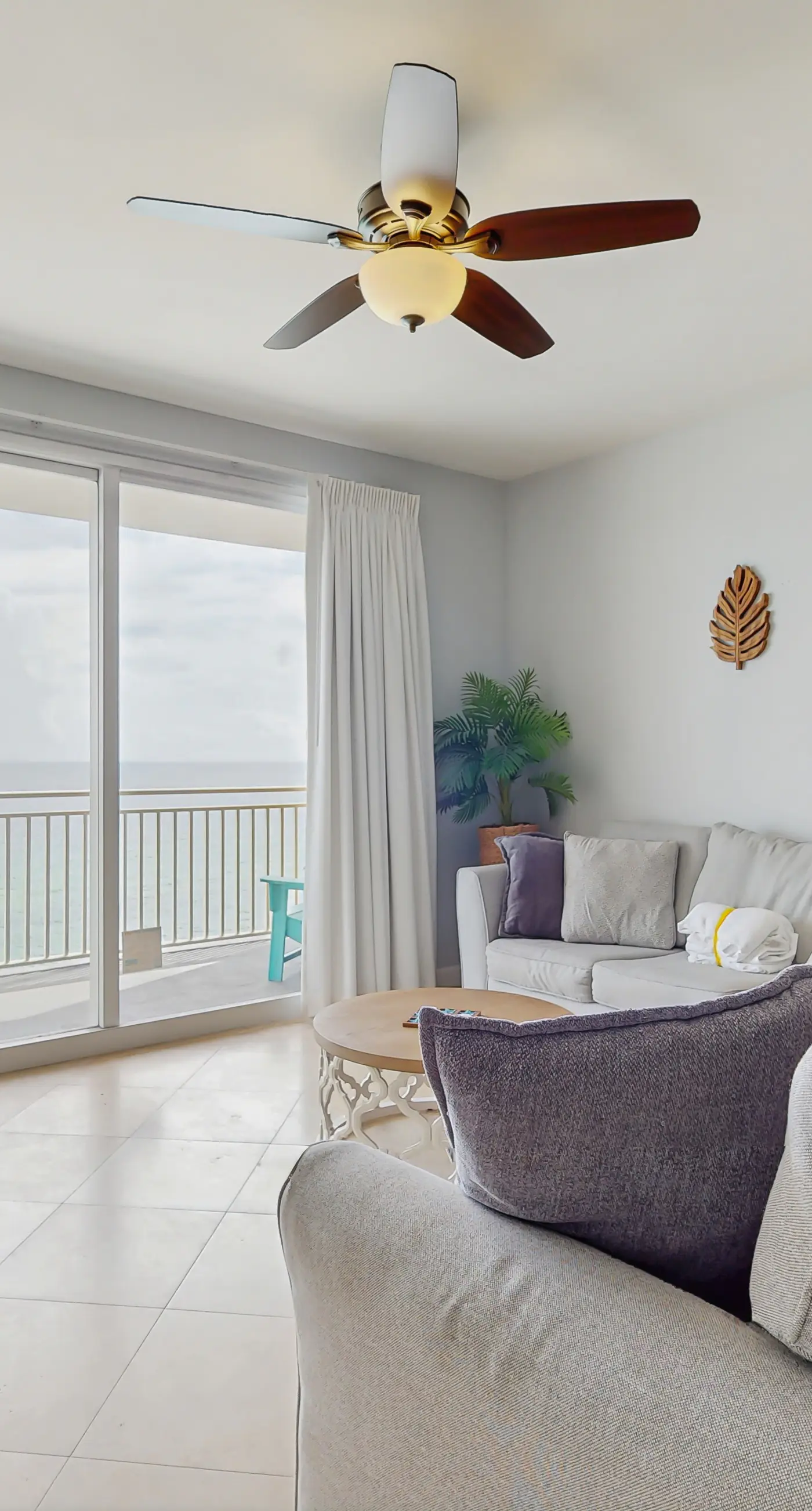 2BR Gulf & Beach-view with pool, hot tub, on-site dining, & private balcony