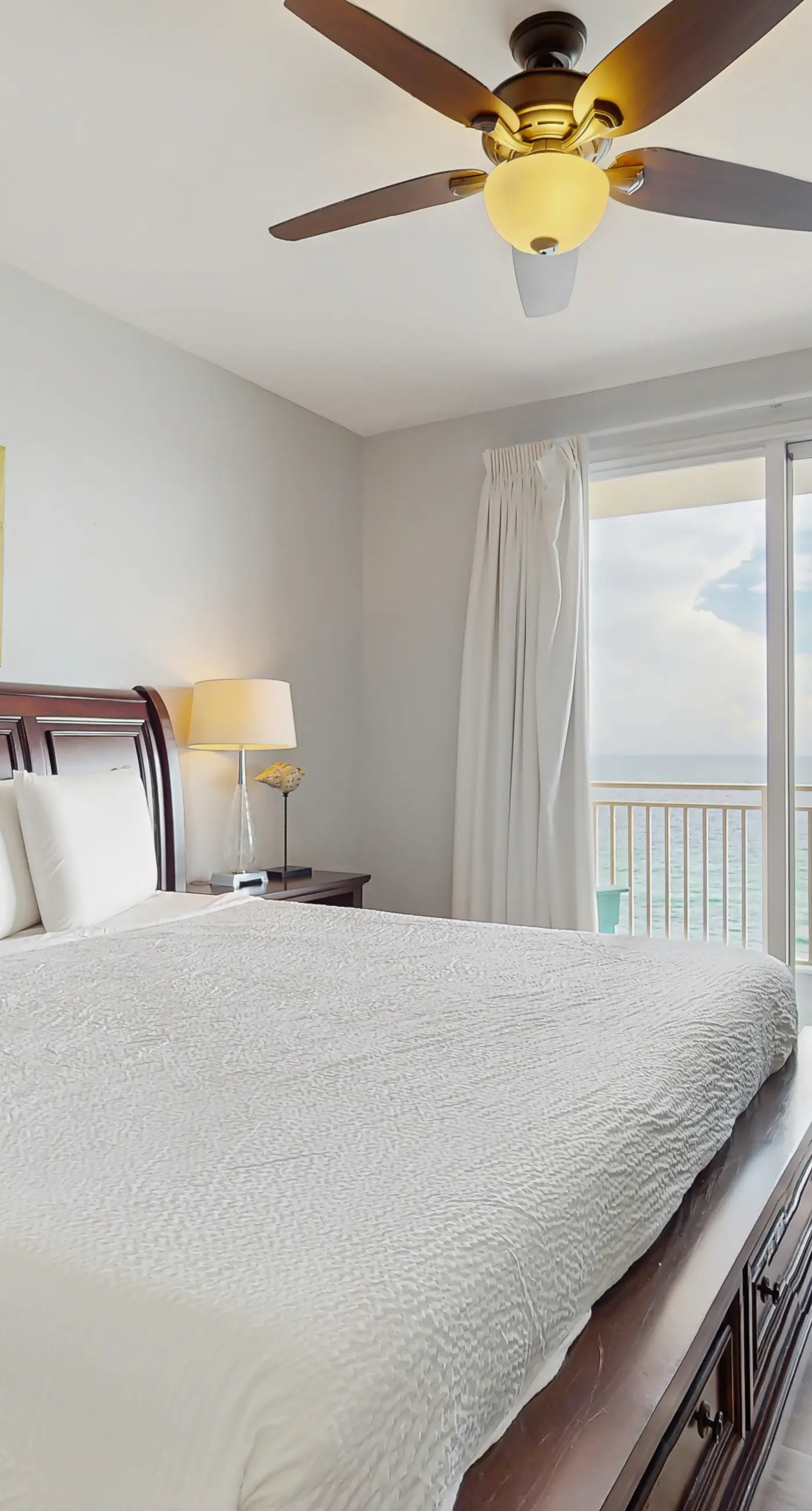 2BR Gulf & Beach-view with pool, hot tub, on-site dining, & private balcony