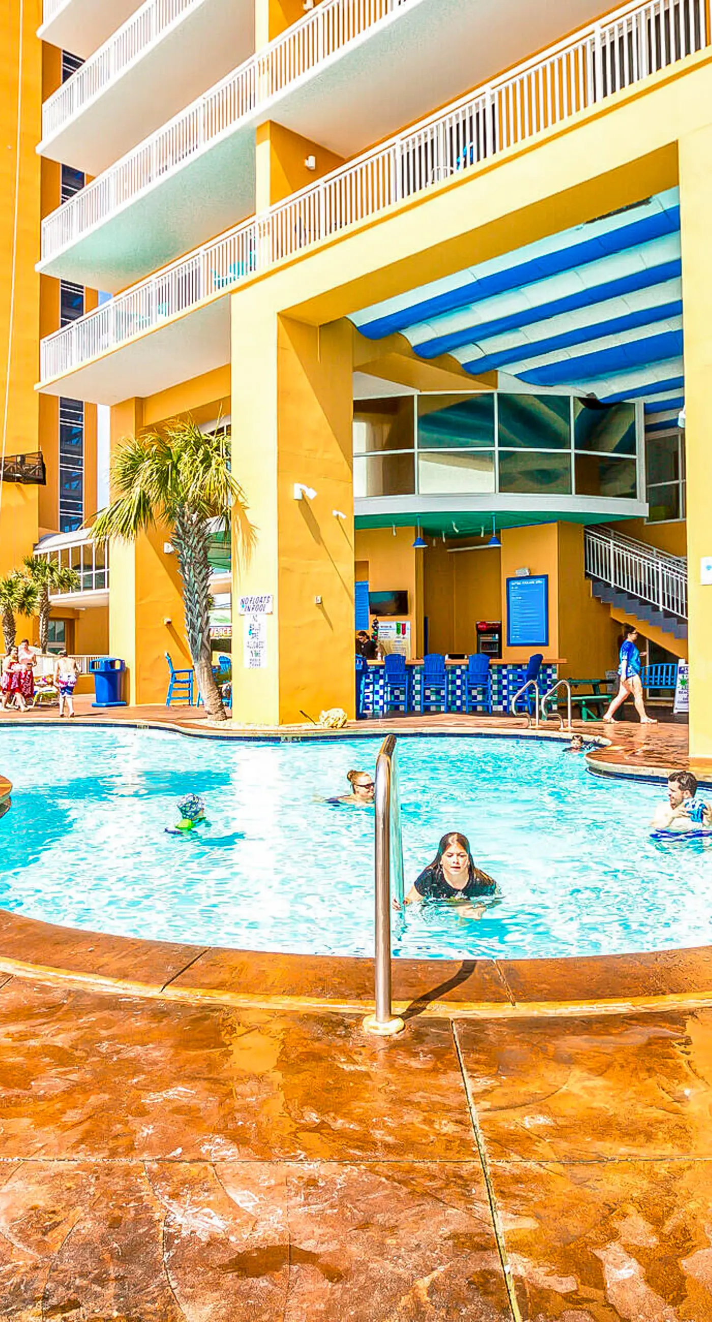 2BR Gulf & Beach-view with pool, hot tub, on-site dining, & private balcony