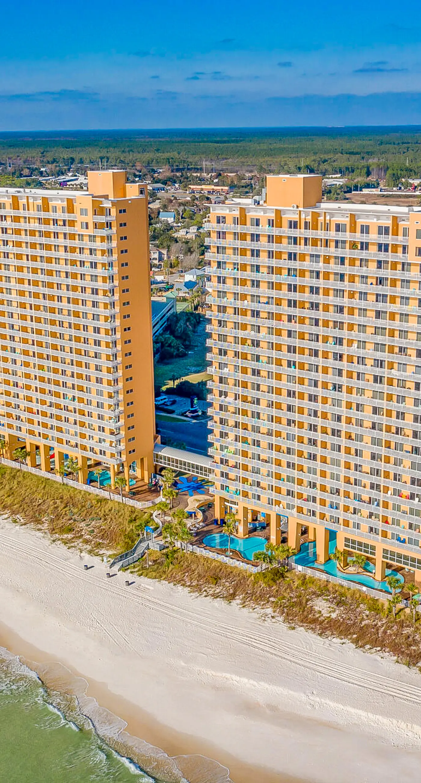 2BR Gulf & Beach-view with pool, hot tub, on-site dining, & private balcony