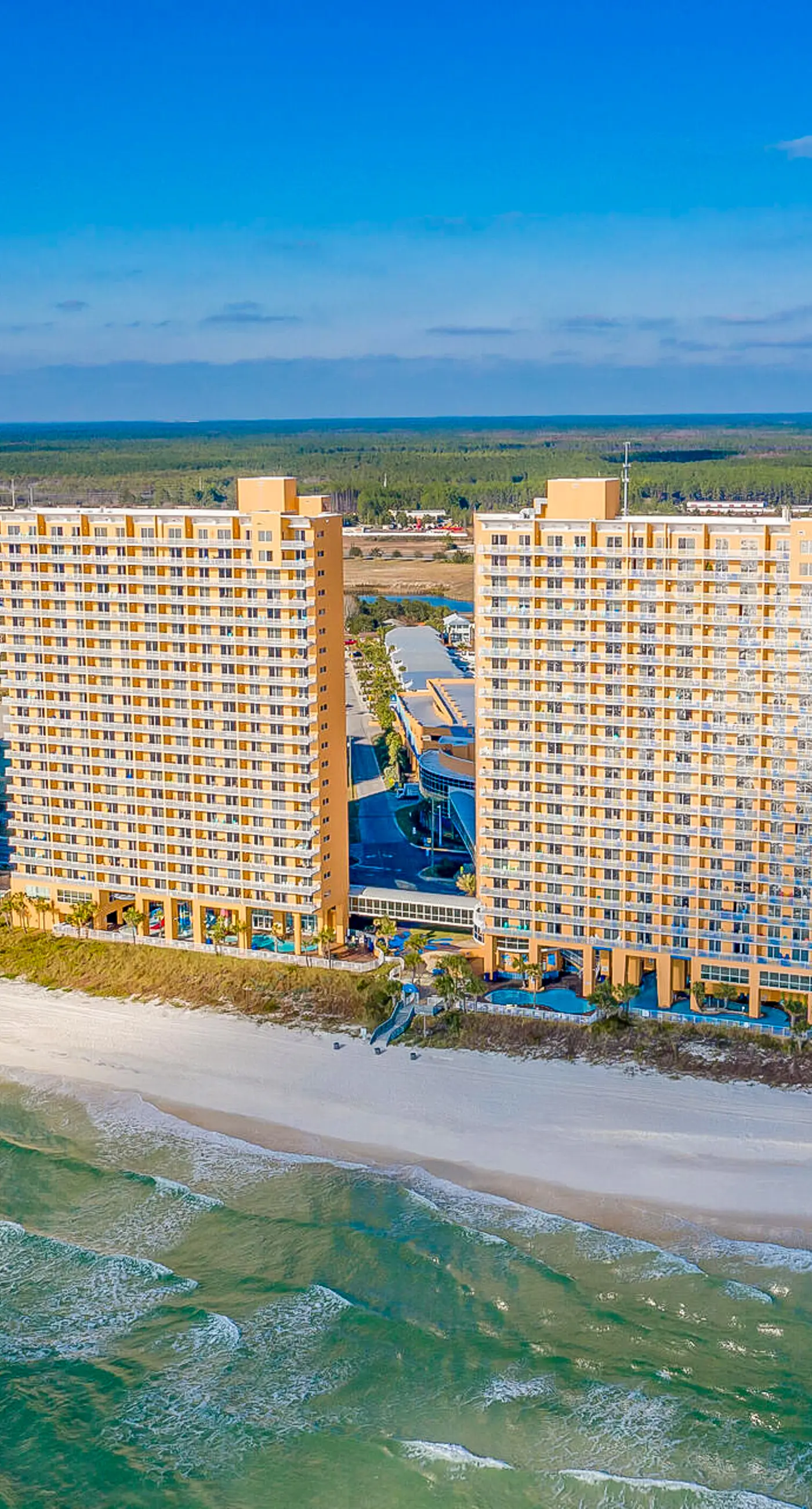 2BR Gulf & Beach-view with pool, hot tub, on-site dining, & private balcony