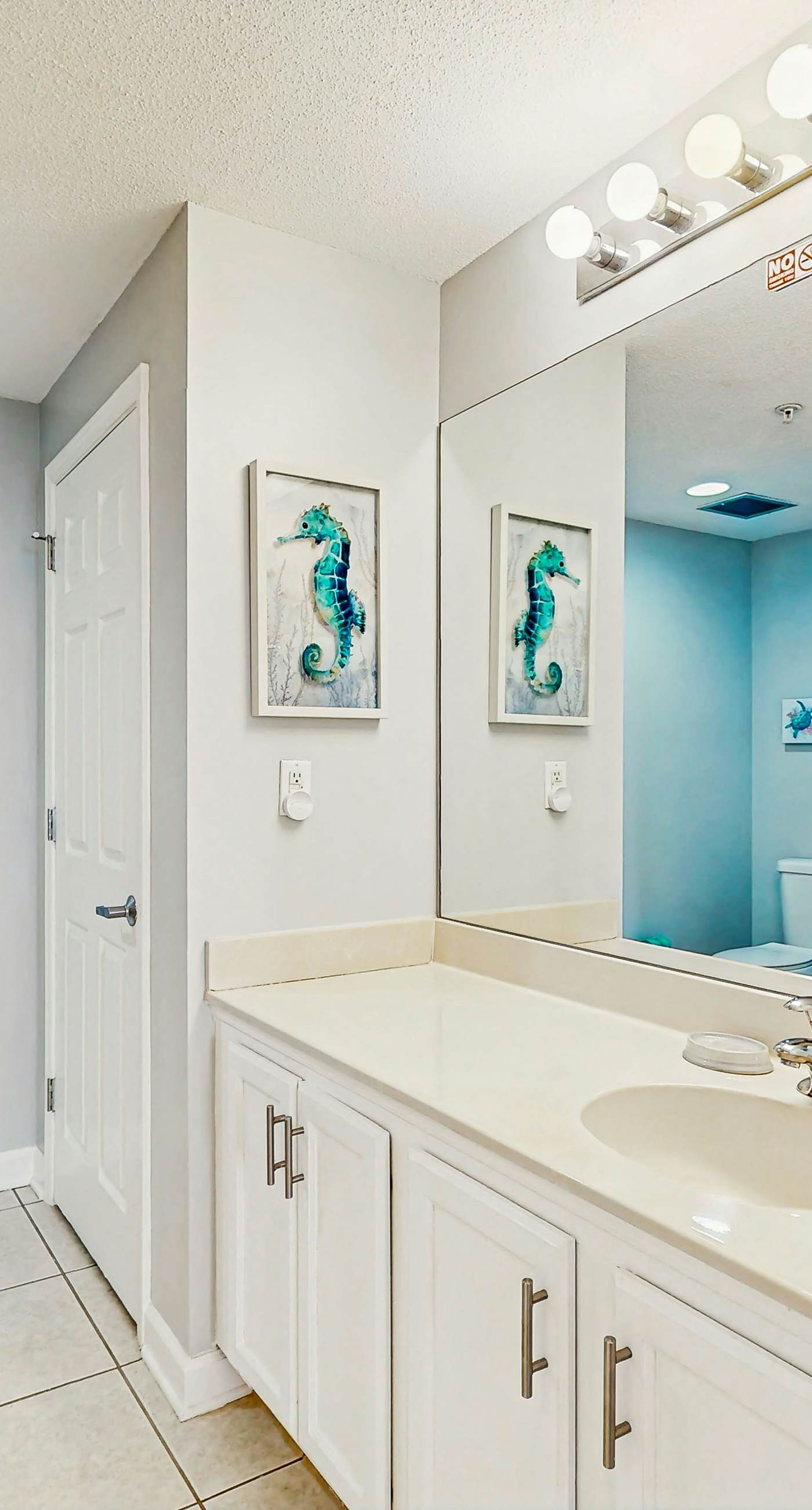 Seasonal Beach Chairs included in Gulf Front Condo rental!