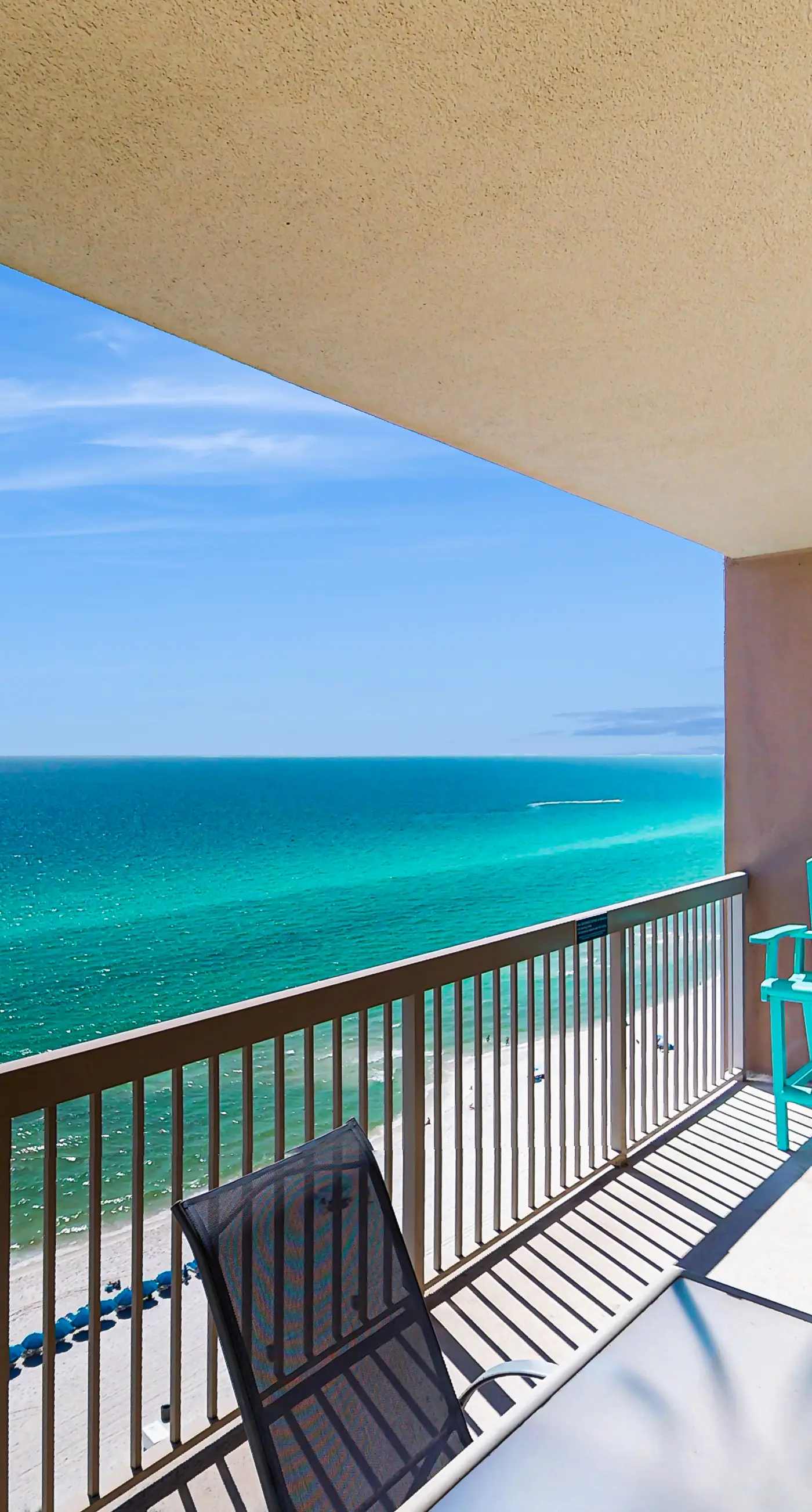 Sand-front condo with pool, hot tub, gym, scenic balcony, smart TVs, W/D, & AC