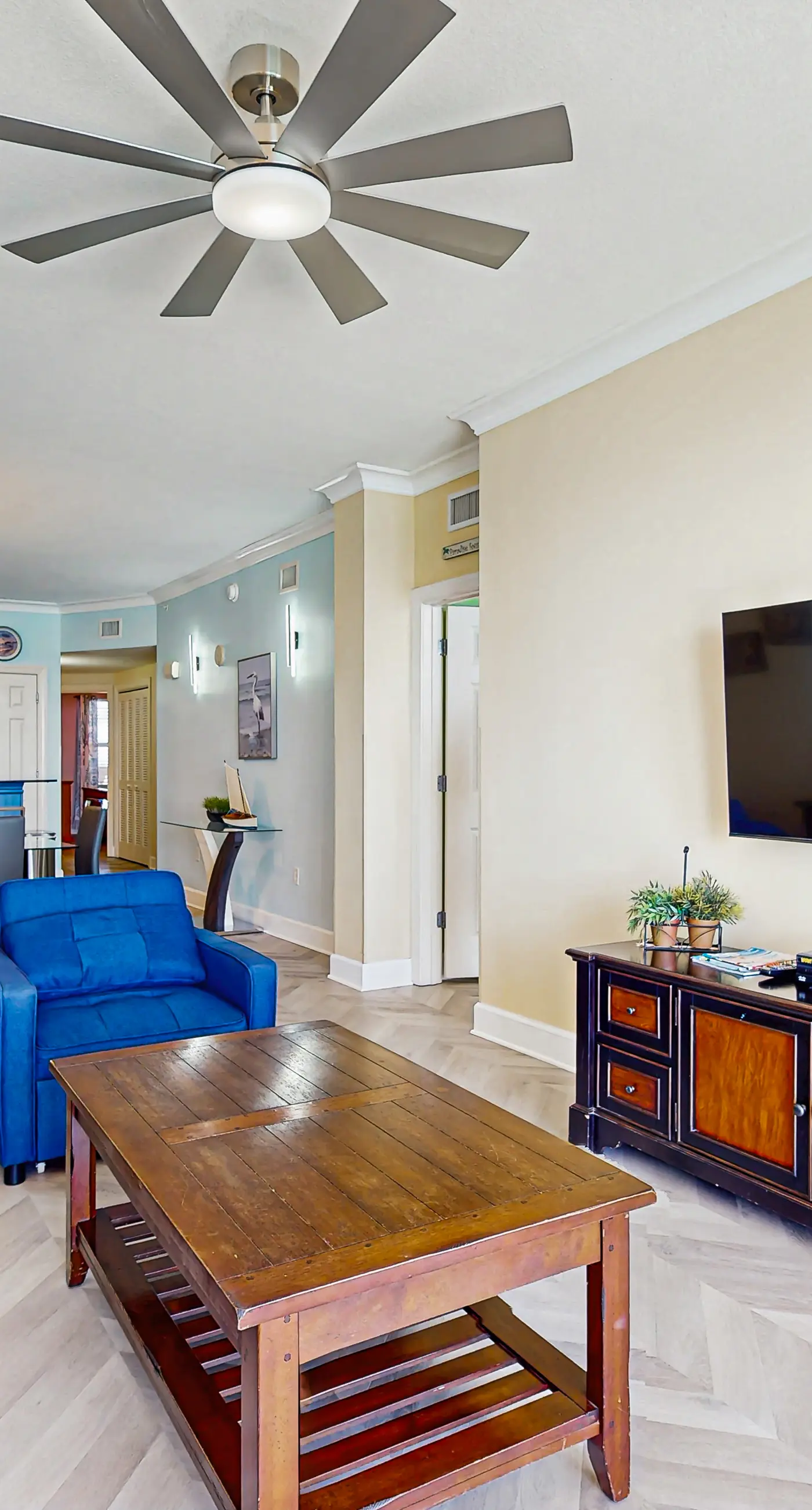 Sand-front condo with pool, hot tub, gym, scenic balcony, smart TVs, W/D, & AC