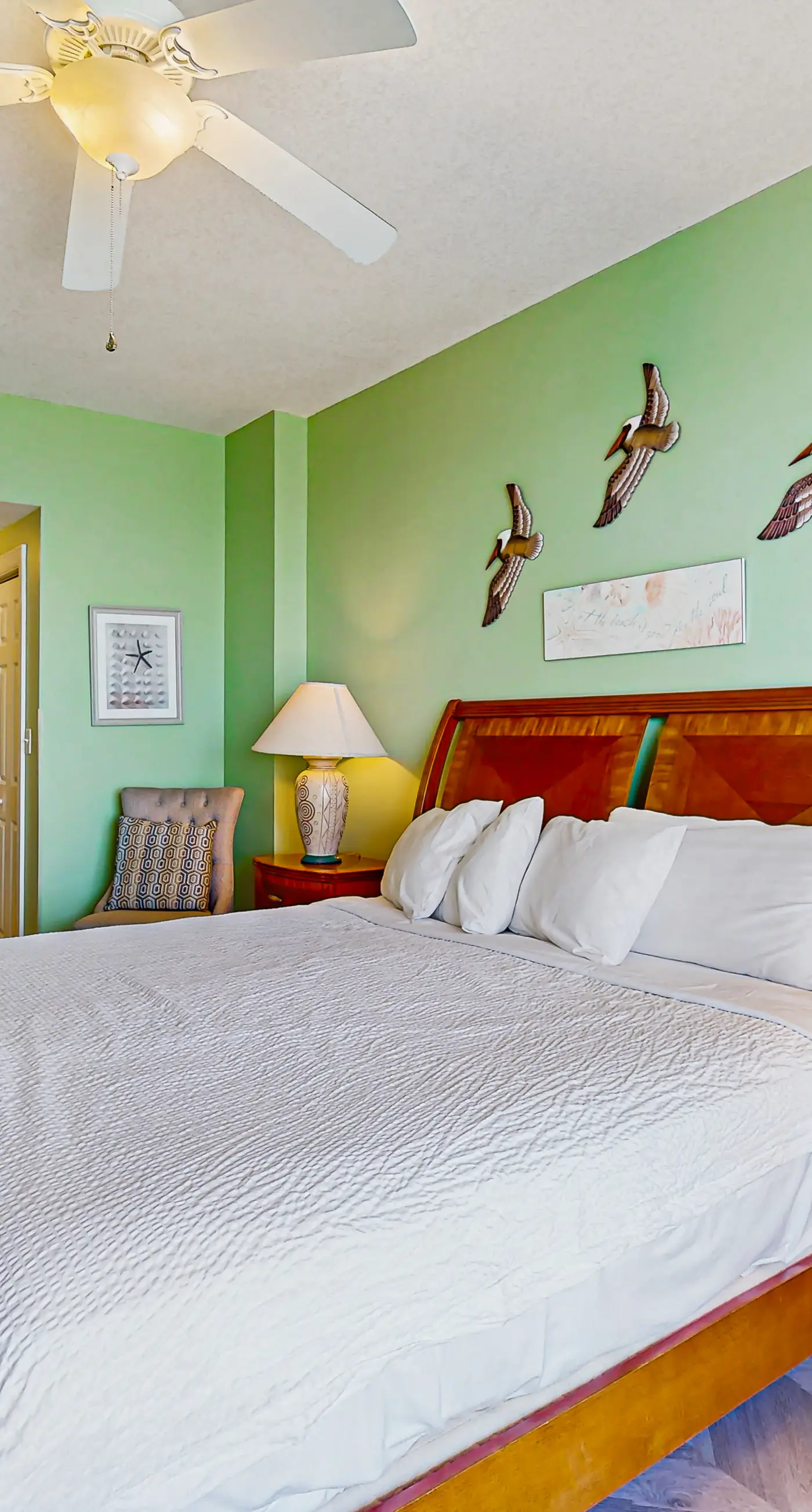 Sand-front condo with pool, hot tub, gym, scenic balcony, smart TVs, W/D, & AC