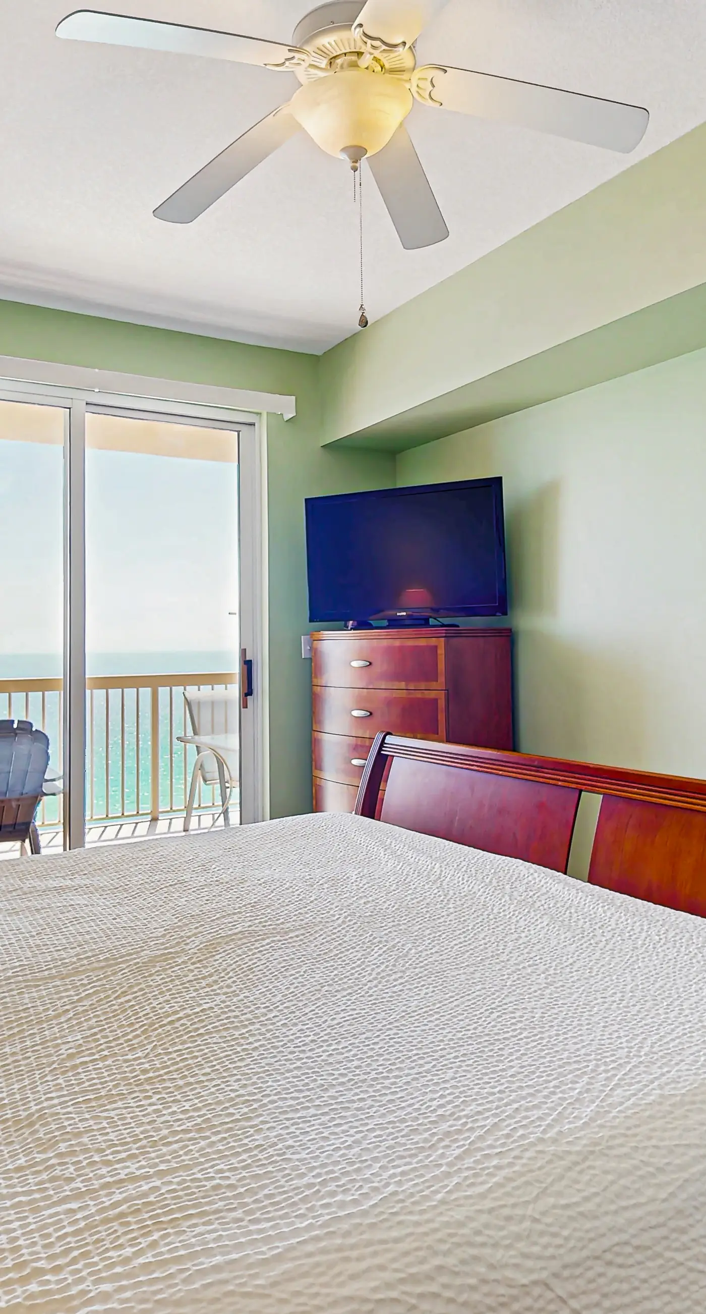 Sand-front condo with pool, hot tub, gym, scenic balcony, smart TVs, W/D, & AC