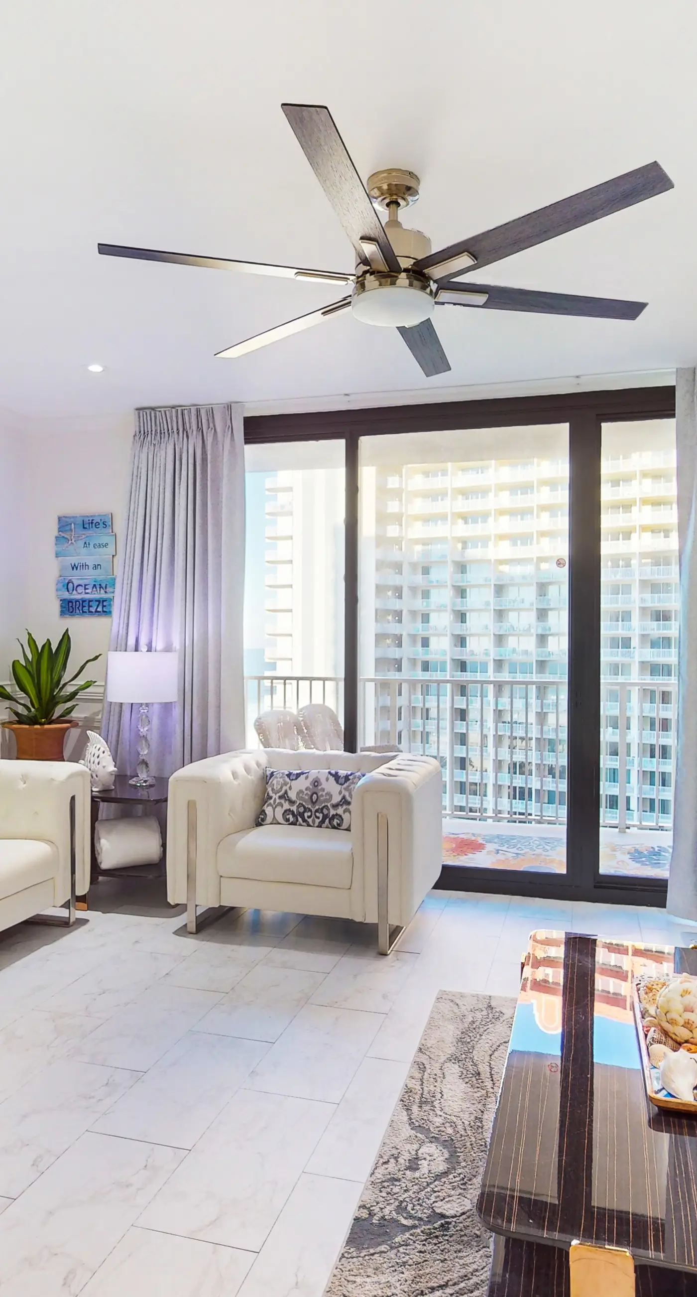 Luxury Gulf-view condo with Pool, Hot tub & Gym access