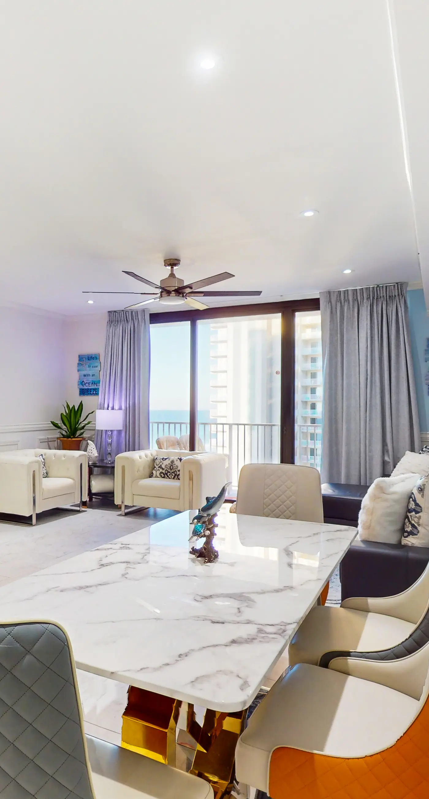 Luxury Gulf-view condo with Pool, Hot tub & Gym access