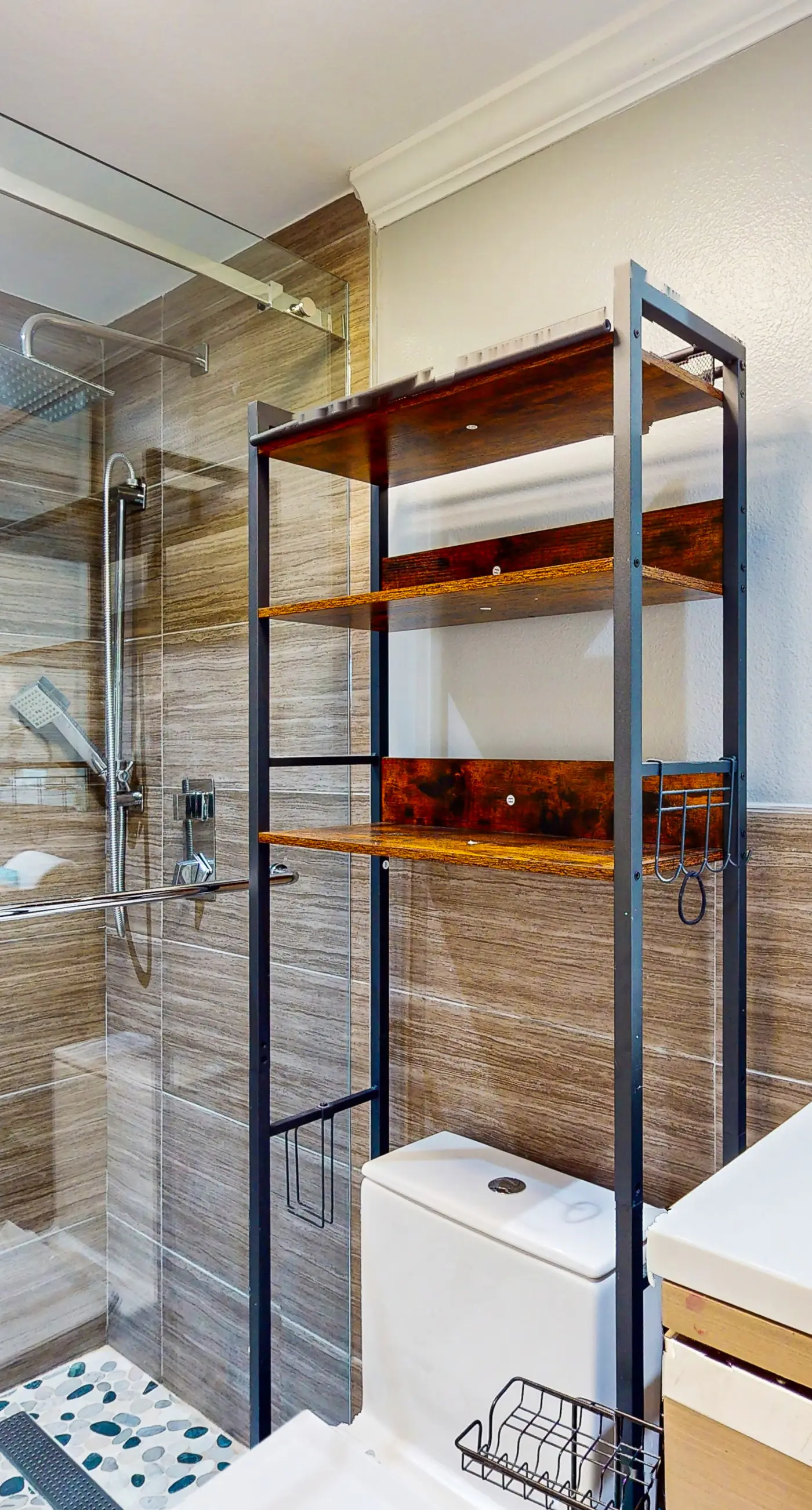 Luxury Gulf-view condo with Pool, Hot tub & Gym access