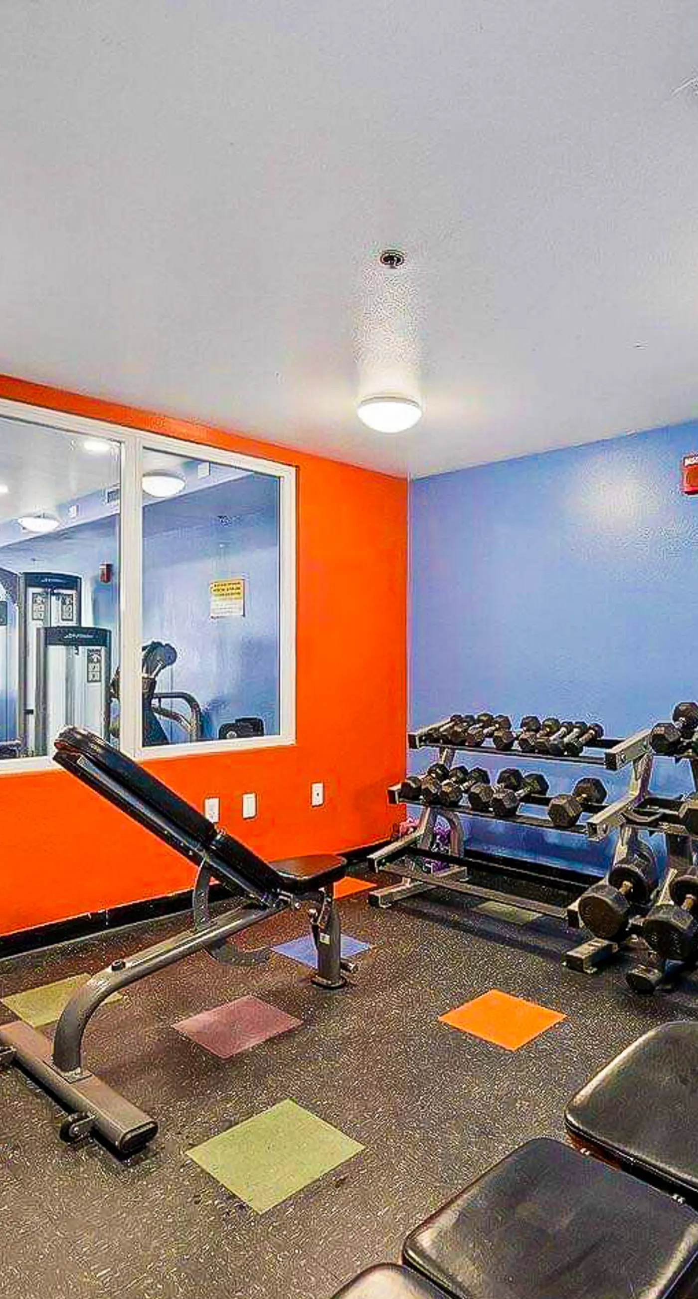 Luxury Gulf-view condo with Pool, Hot tub & Gym access