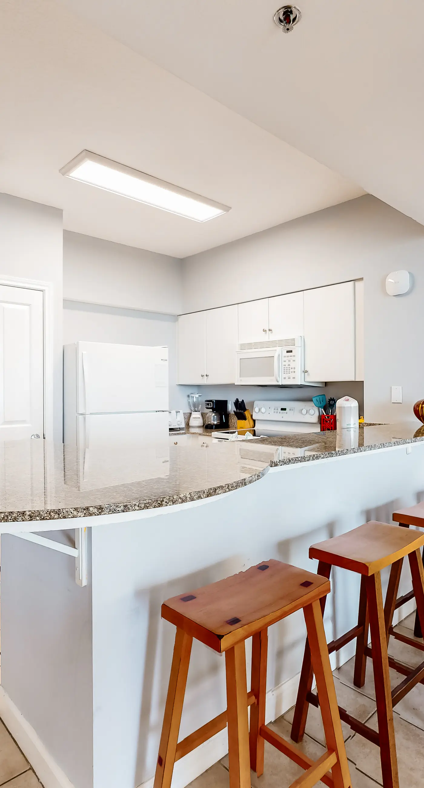 Gulf-front condo with pool, hot tub, & same-floor parking