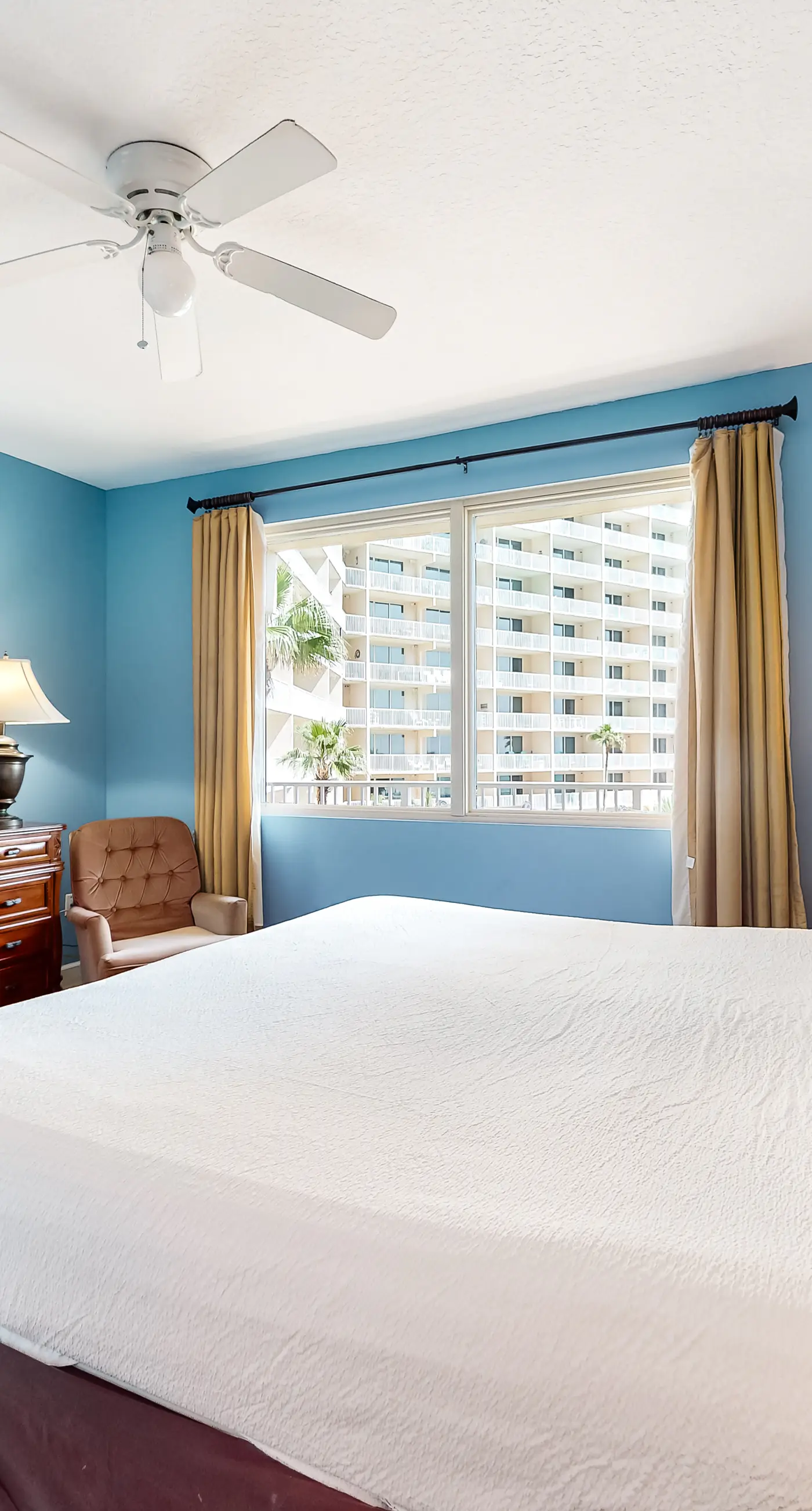 Gulf-front condo with pool, hot tub, & same-floor parking