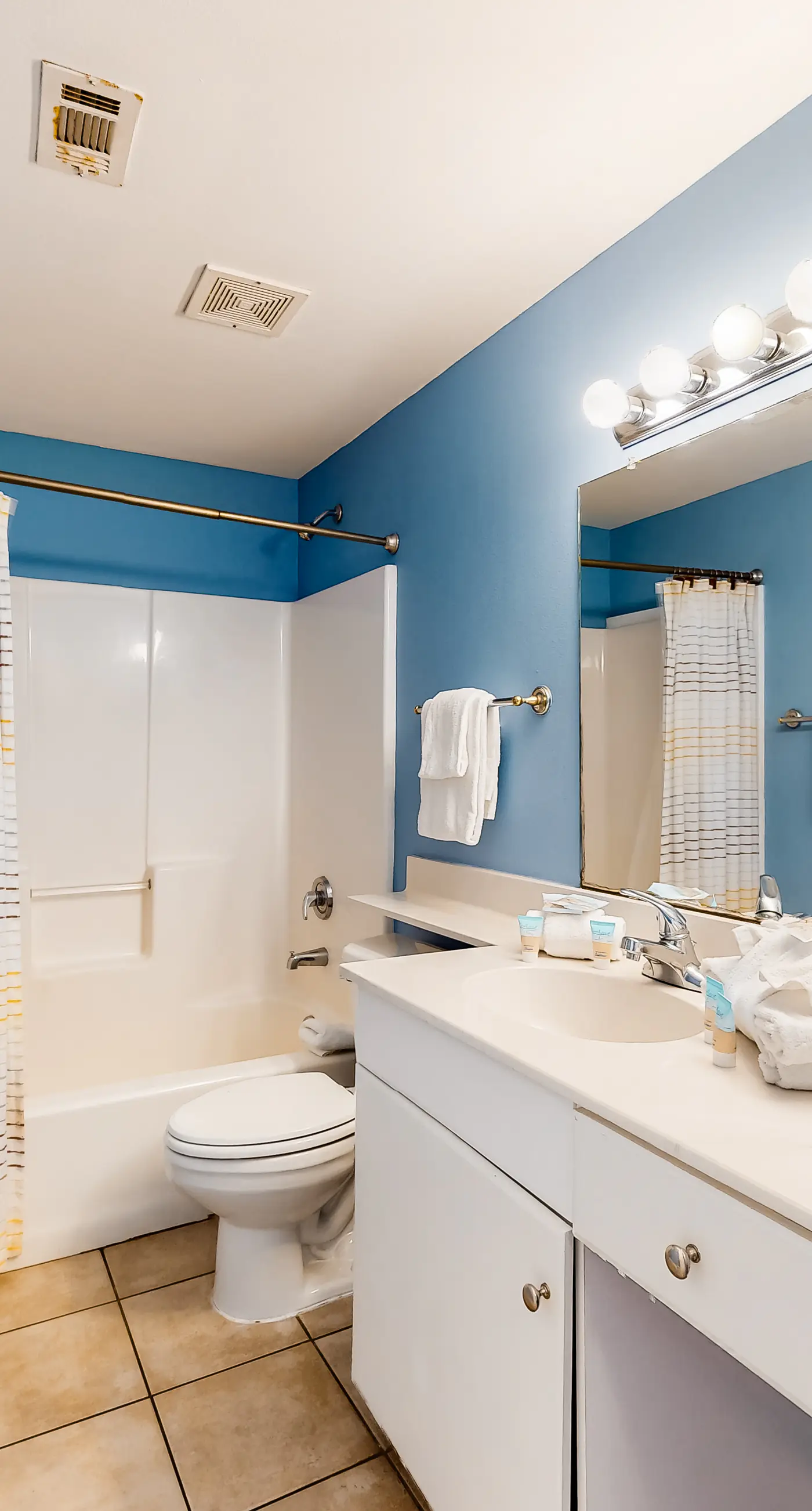 Gulf-front condo with pool, hot tub, & same-floor parking