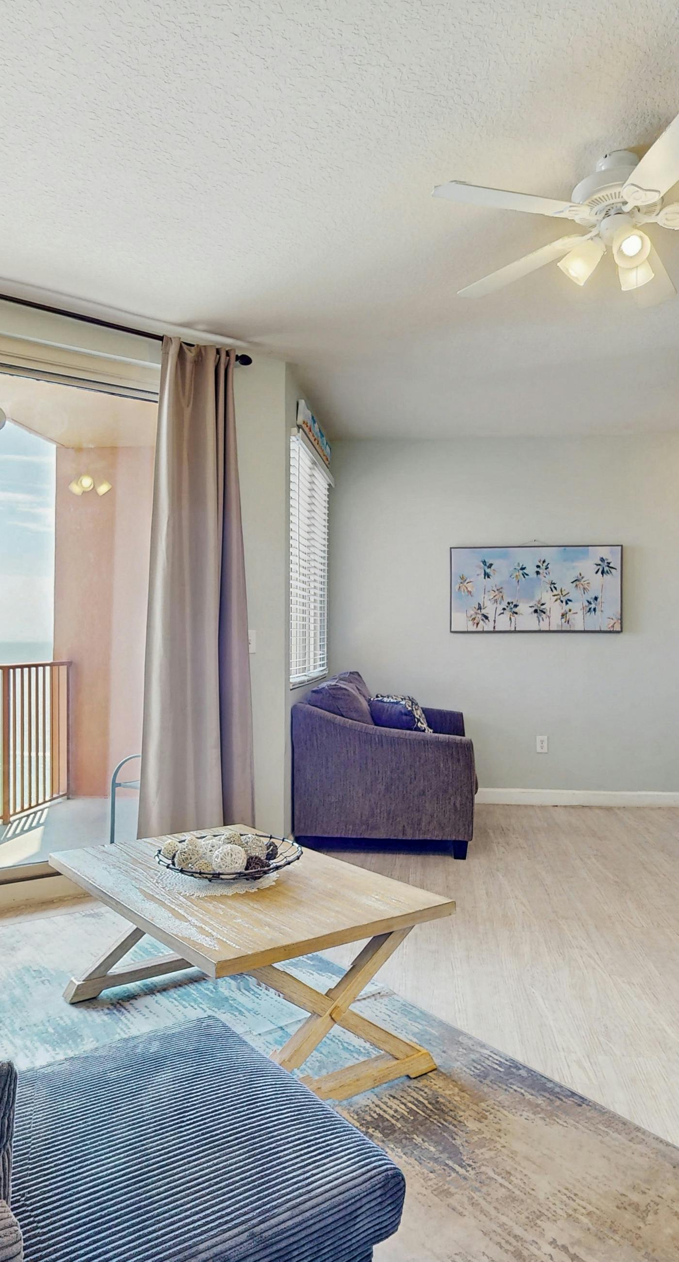 23rd-floor beachfront condo with Gulf views, beach, pools, hot tub, & sauna