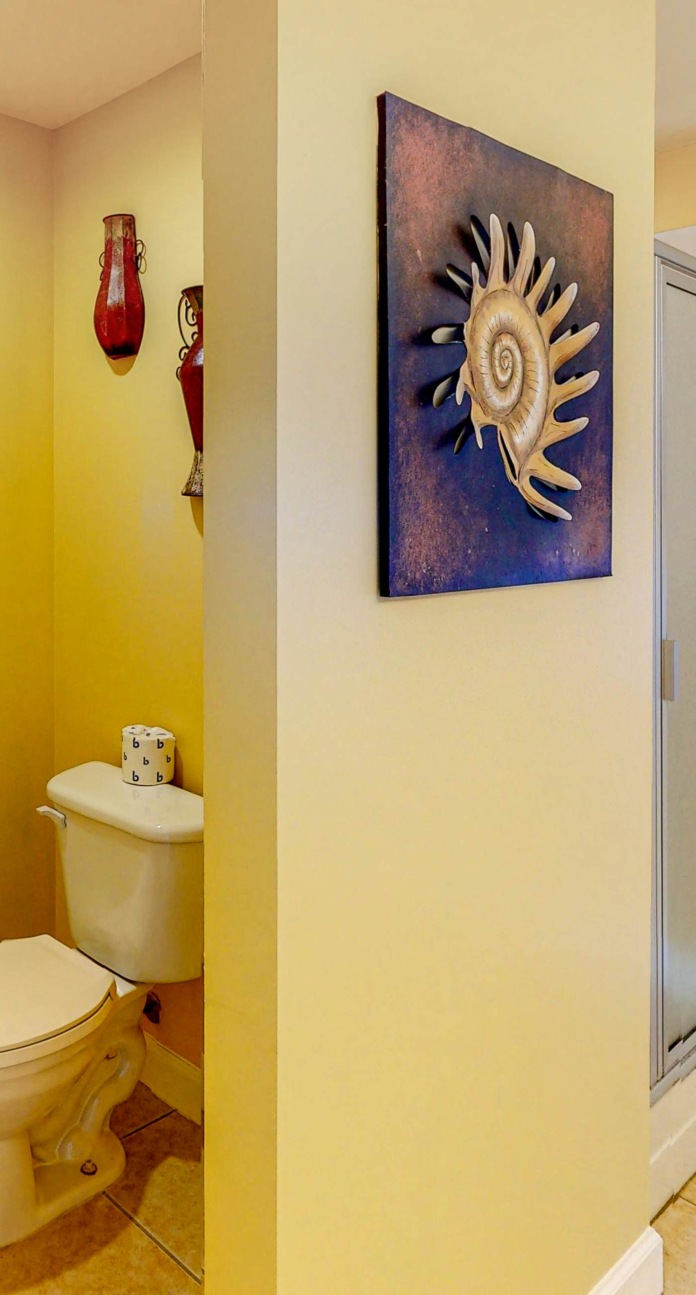 14th-Floor Gulf front condo with beach views, hot tub/pools/gym