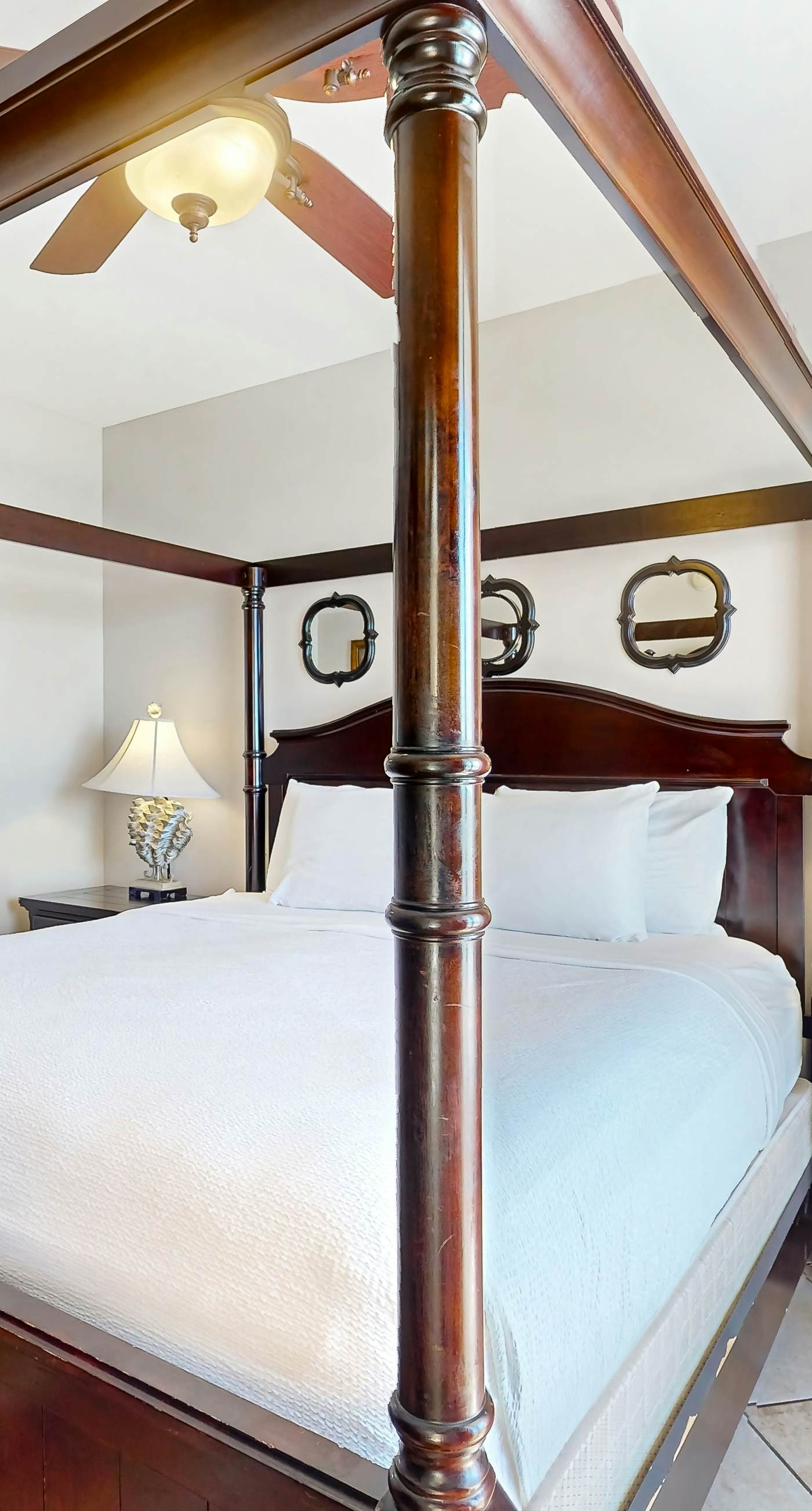 Beachfront, high-end condo with Pool, Hot tub & Splash pad