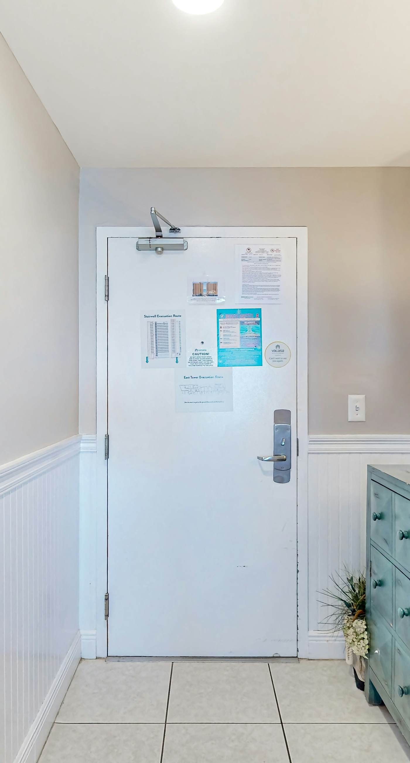 Beachfront, high-end condo with Pool, Hot tub & Splash pad