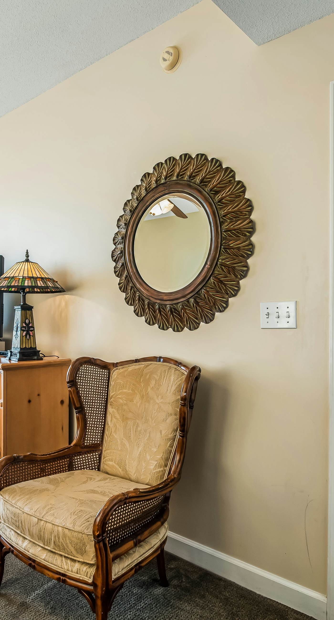 Snow-bird friendly condo with pool & fitness room - walk right out to the sand