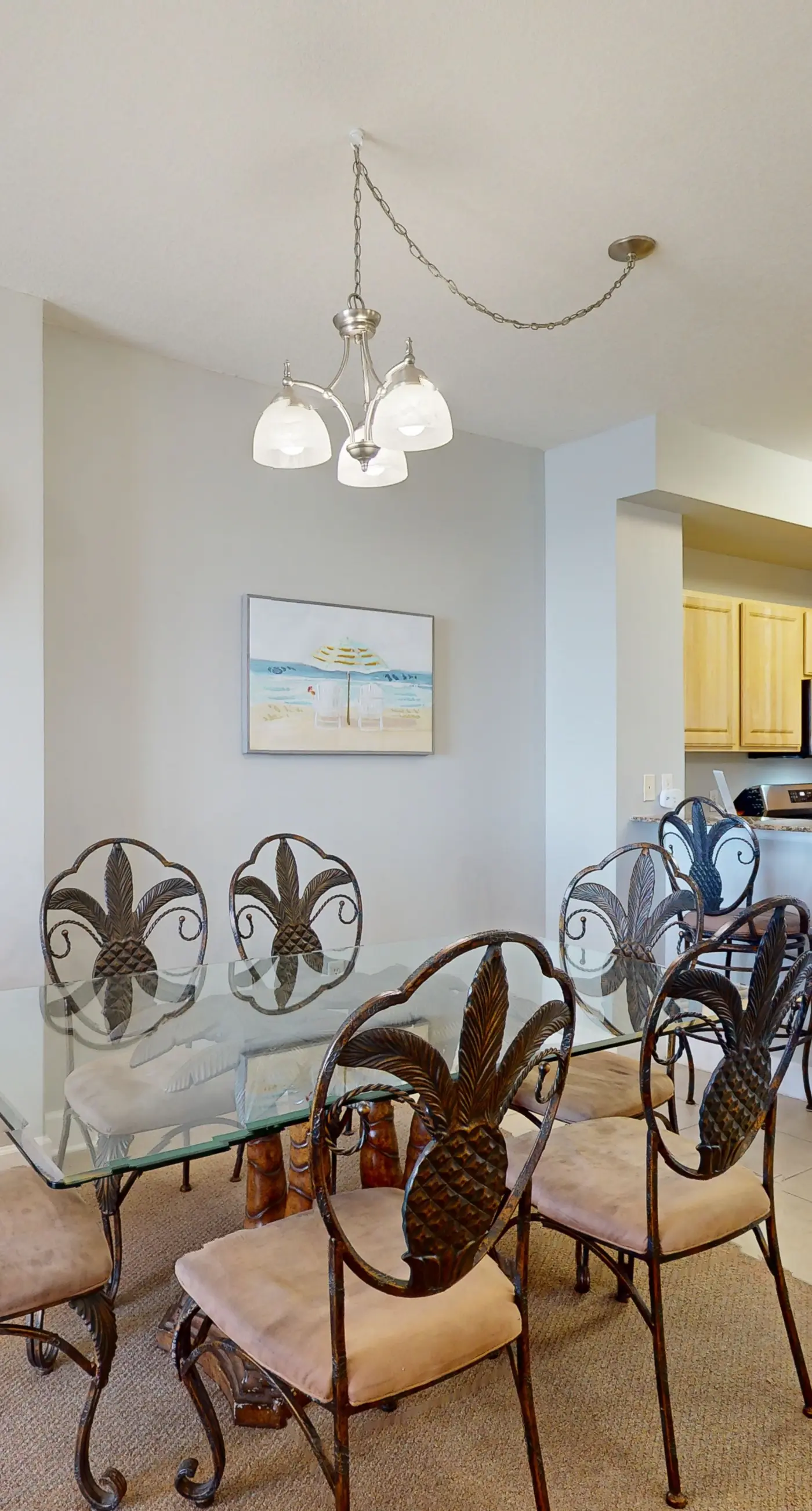 Gorgeous beachfront condo, shared pool and beach access