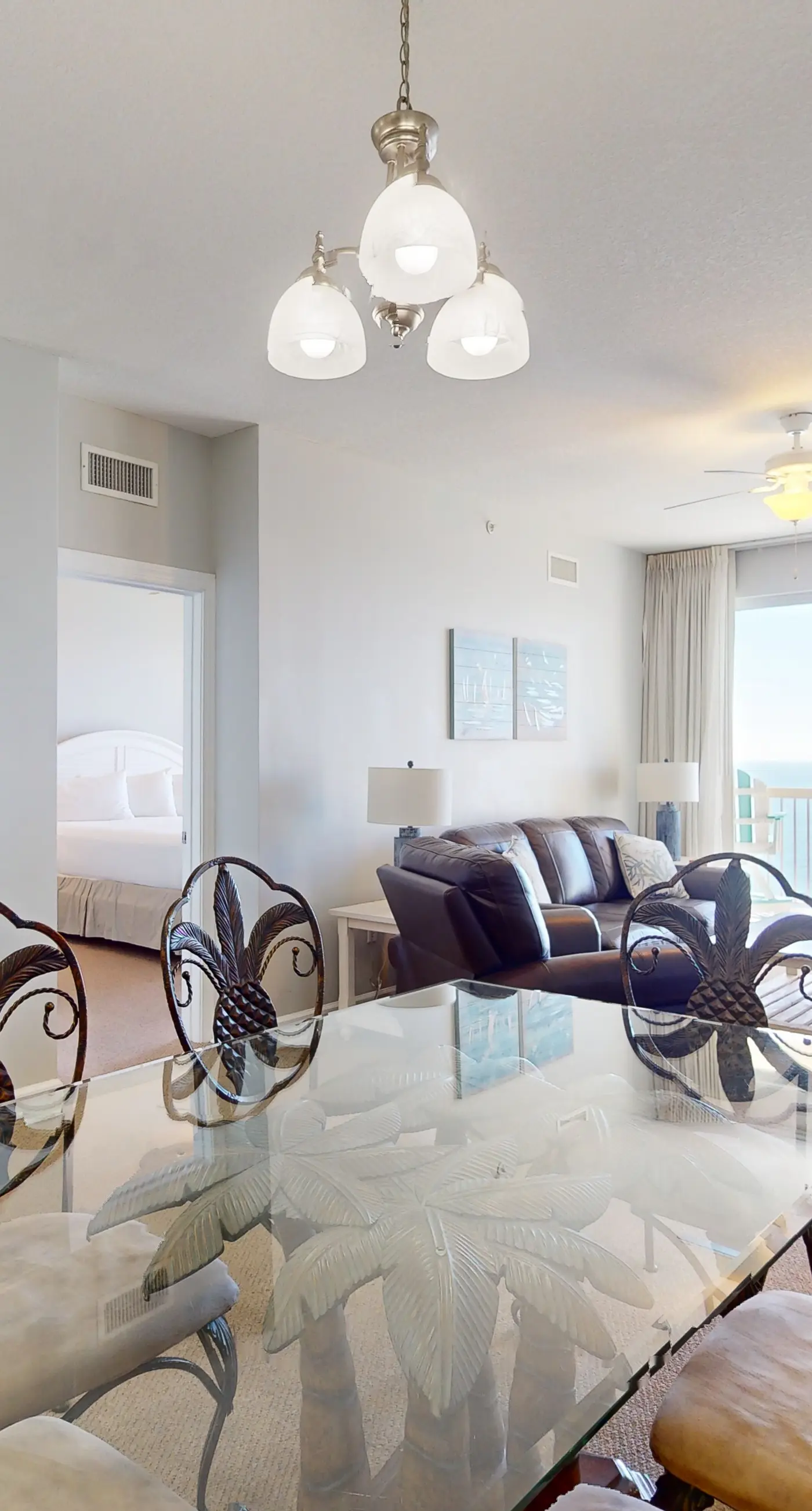 Gorgeous beachfront condo, shared pool and beach access