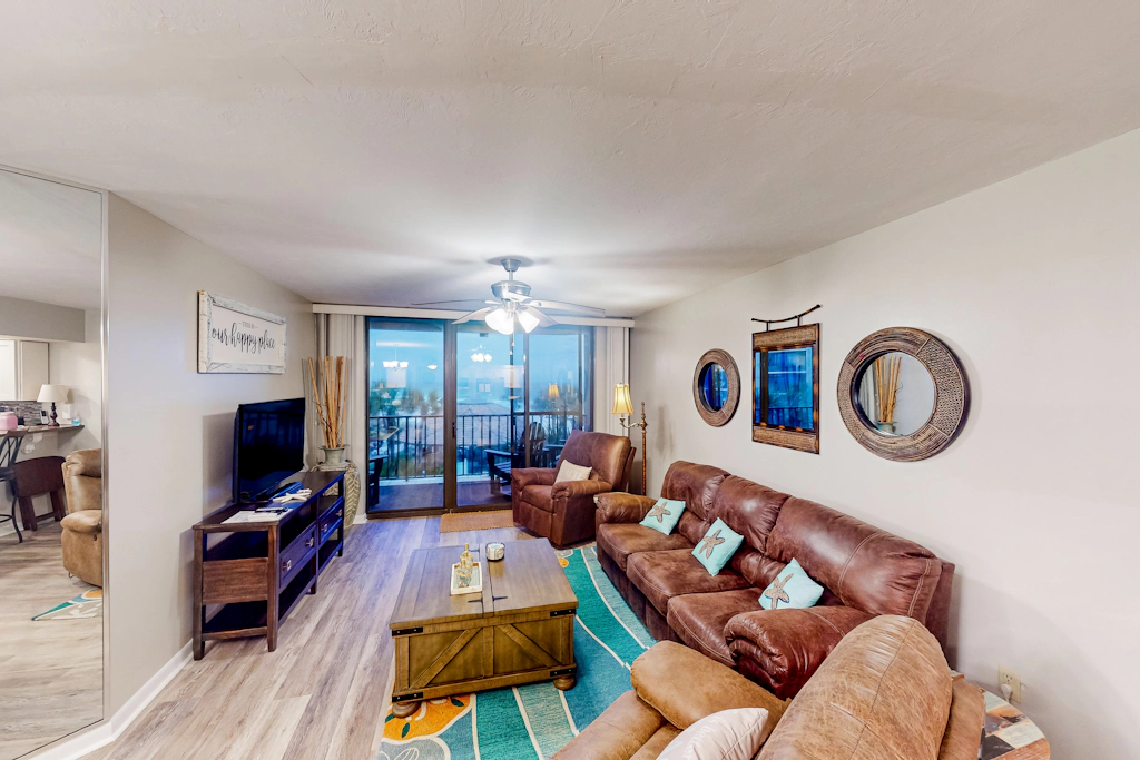 Gulf-front condo with pools, hot tub, tennis & pickleball - steps to the beach