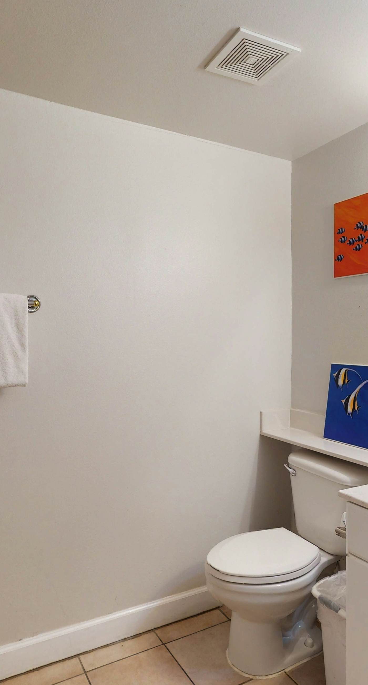 Lovely condo on Gulf with beach, pools, hot tub, & balcony