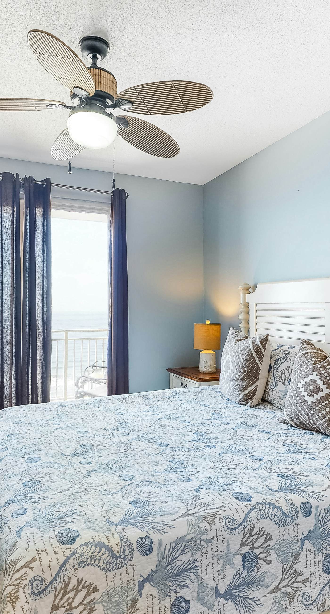 Beachfront dream with furnished balcony, pool & gym