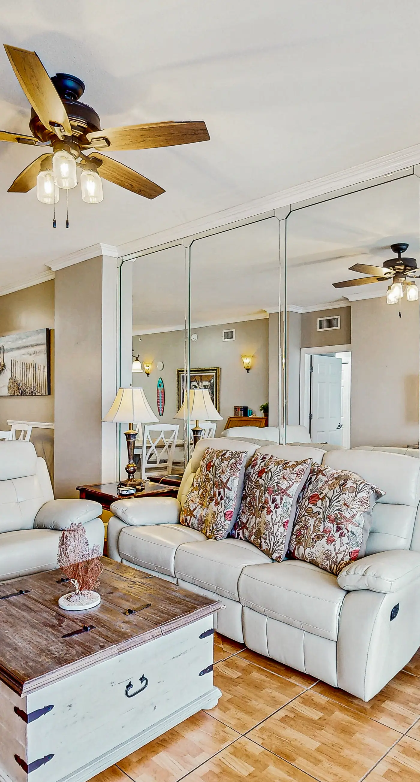 Gorgeous beachfront condo, shared pool and beach access