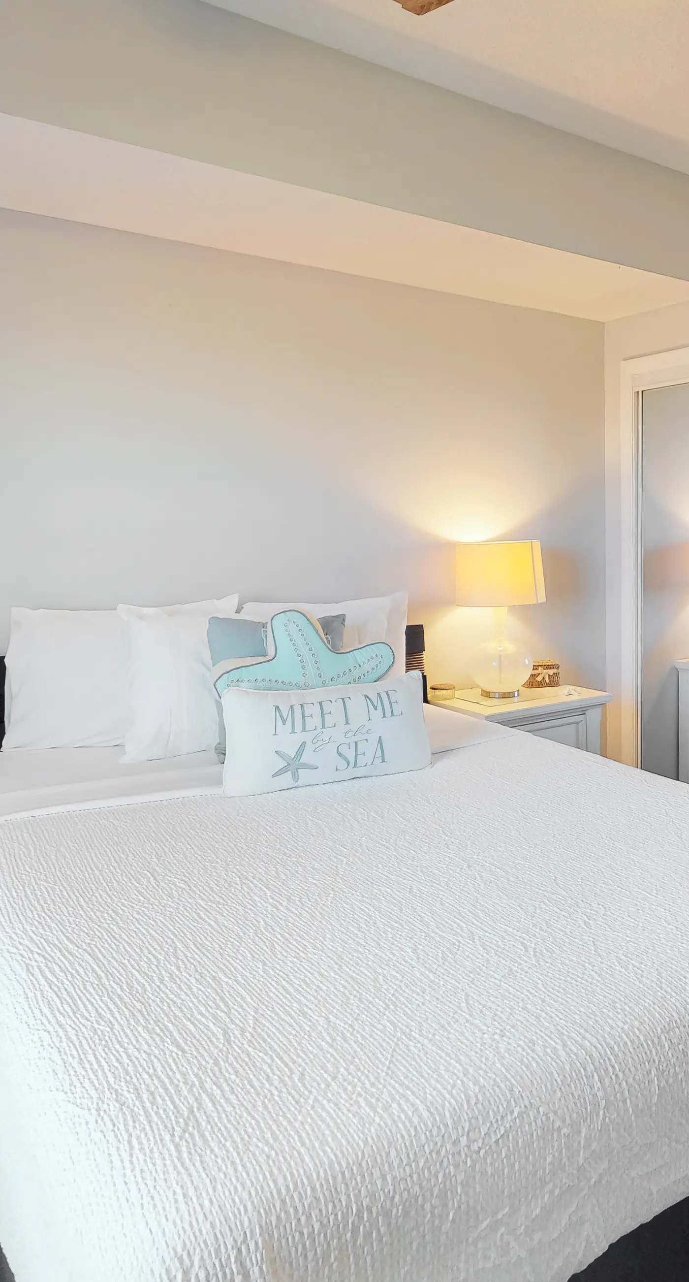 14th-floor gulf-front condo with beach access, pool, gym, & balcony