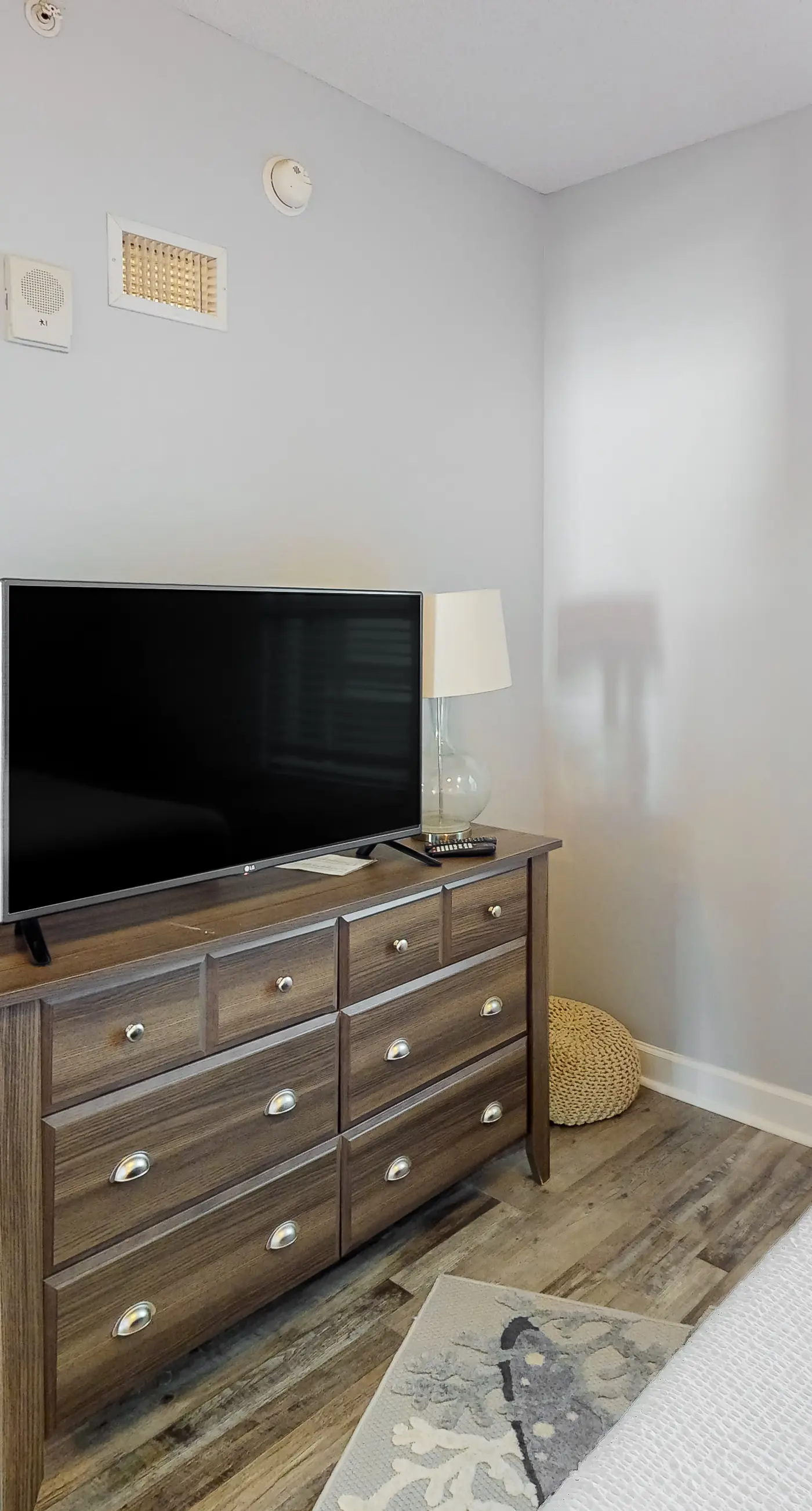 14th-floor gulf-front condo with beach access, pool, gym, & balcony