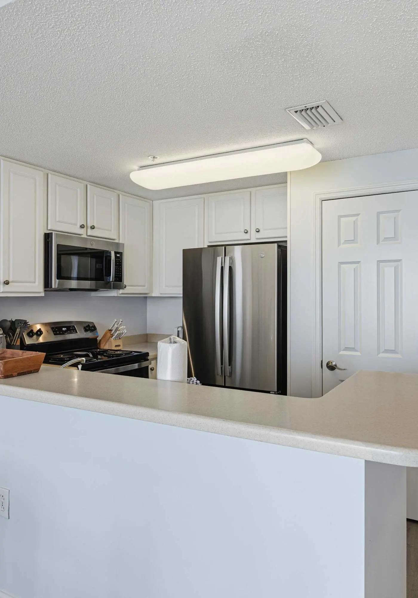 Gulf-front getaway with pools, beach access, new floors & appliances