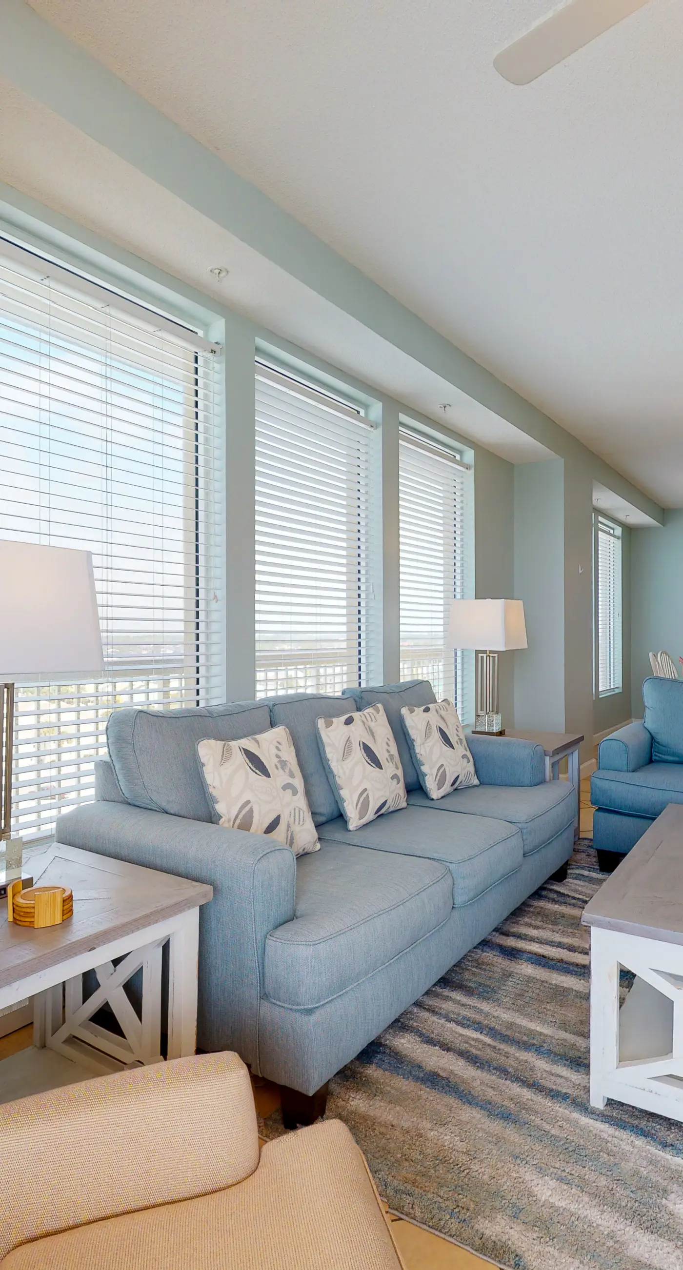 Sunny, eighth-floor, beachfront condo with pools, hot tub, & fitness room