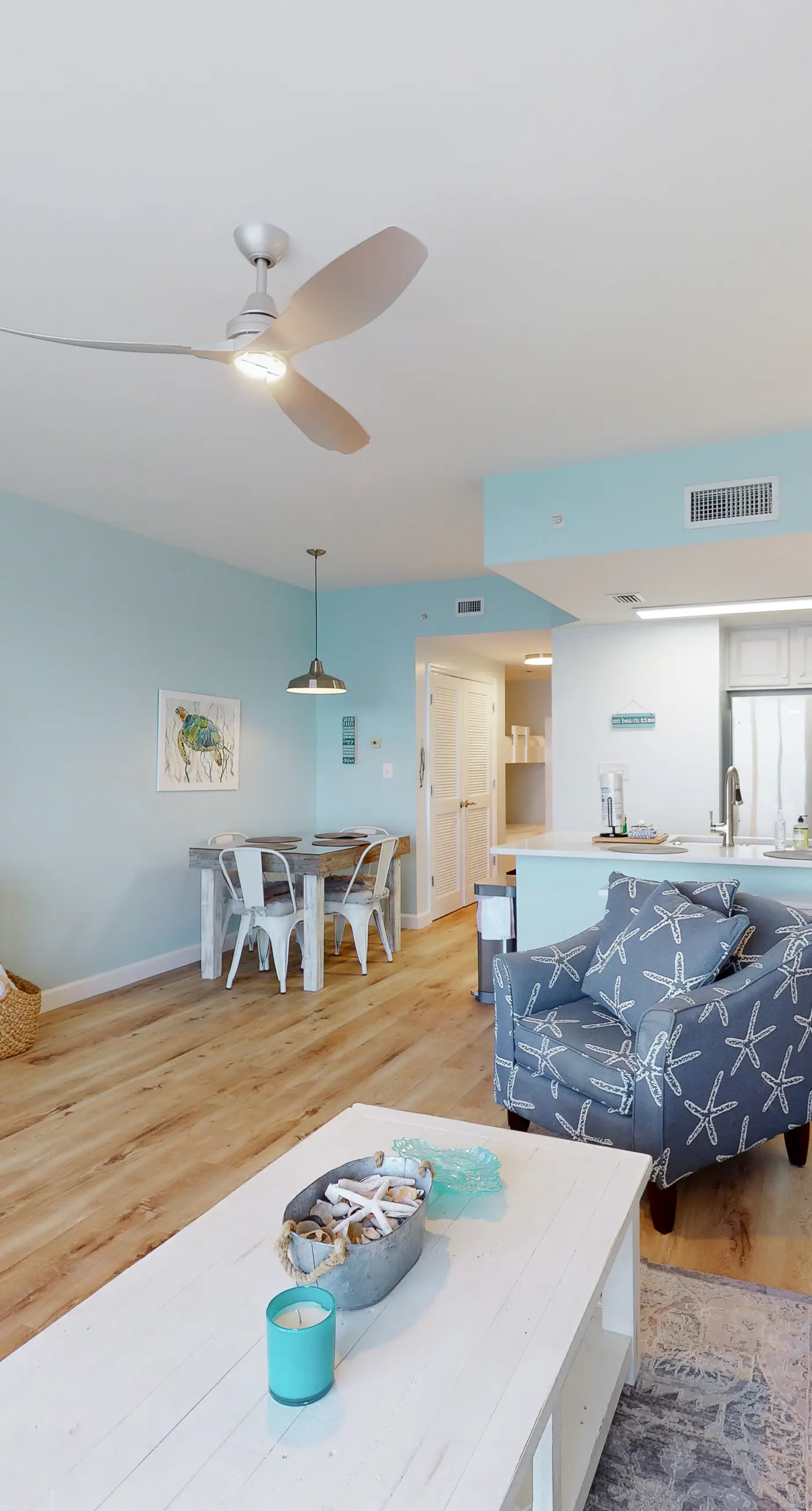 Deluxe condo with Gulf view, heated pool & balcony