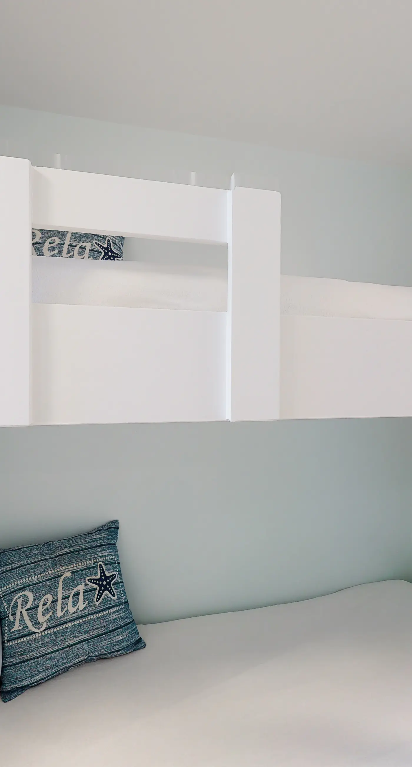 Deluxe condo with Gulf view, heated pool & balcony