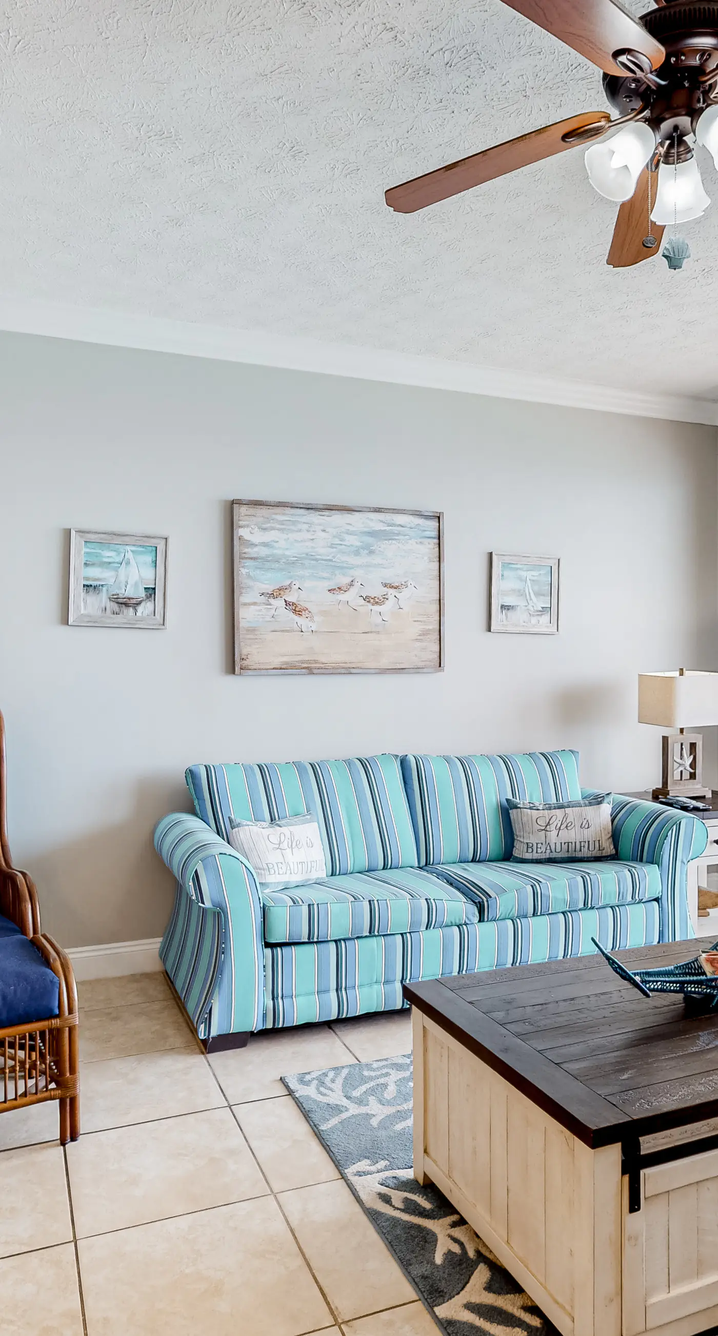 Beachside condo with a pool, hot tub, washer/dryer, beach access - snowbirds OK