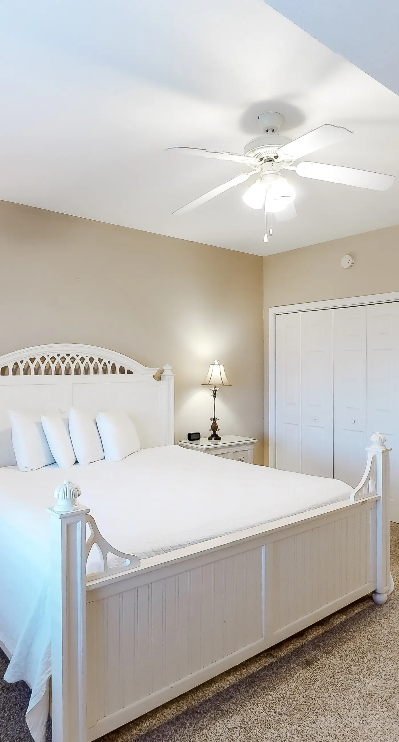 Incredible gulf-front views & resort pools, hot tubs & seasonal beach service