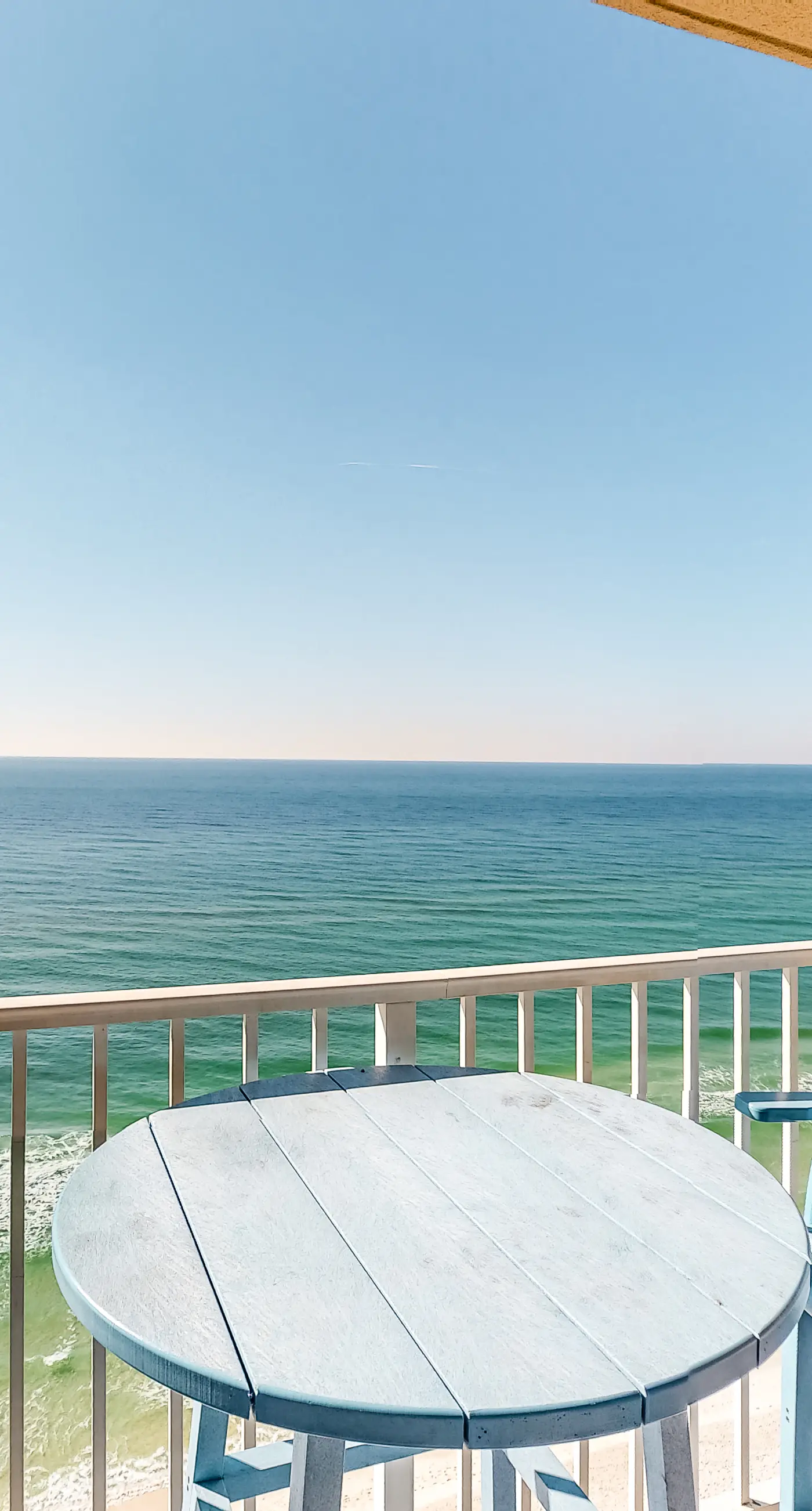 Lovely gulf-front condo near Pier Park w/ pools, hot tubs & fitness center