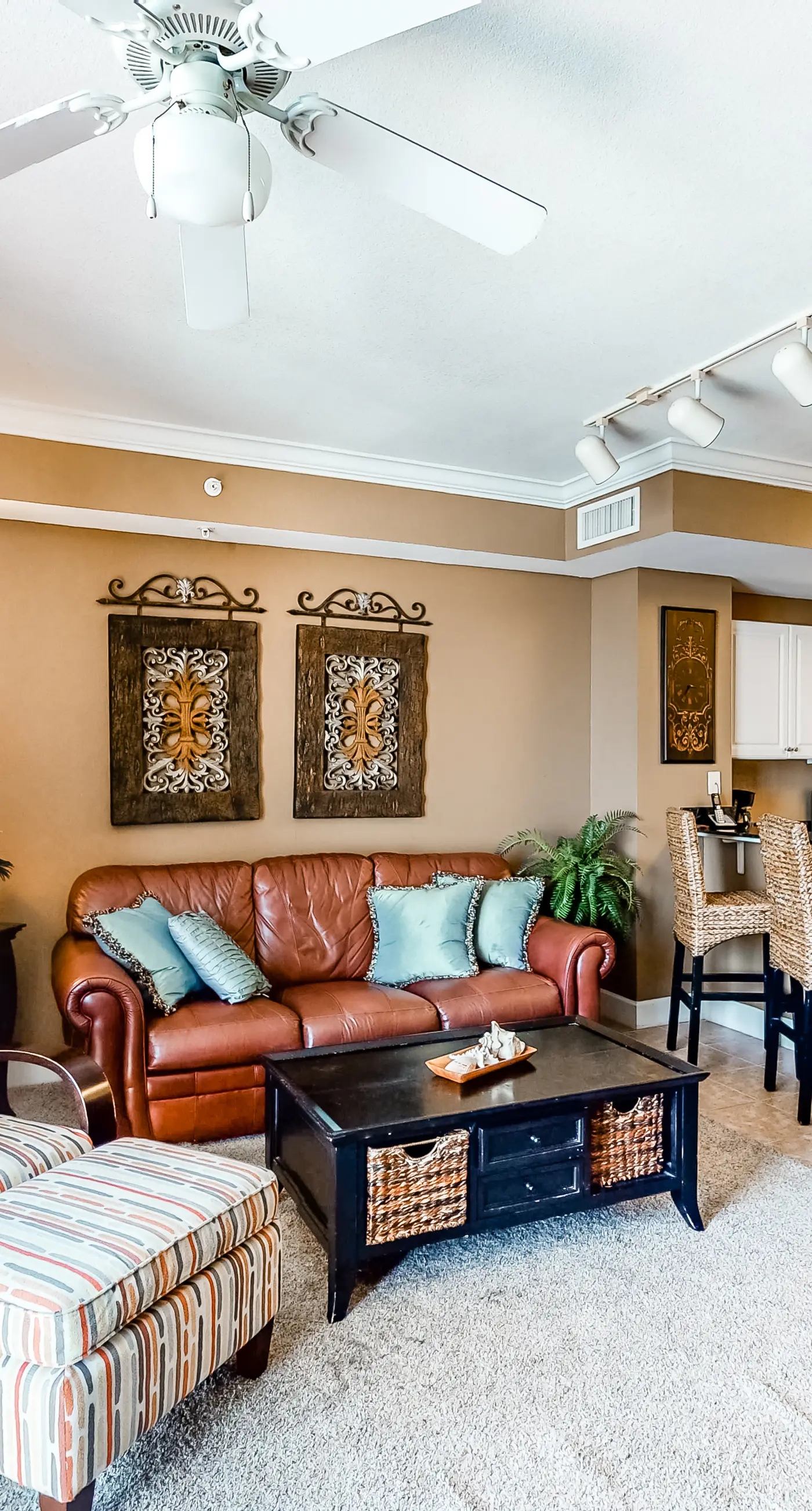 Lovely gulf-front condo near Pier Park w/ pools, hot tubs & fitness center